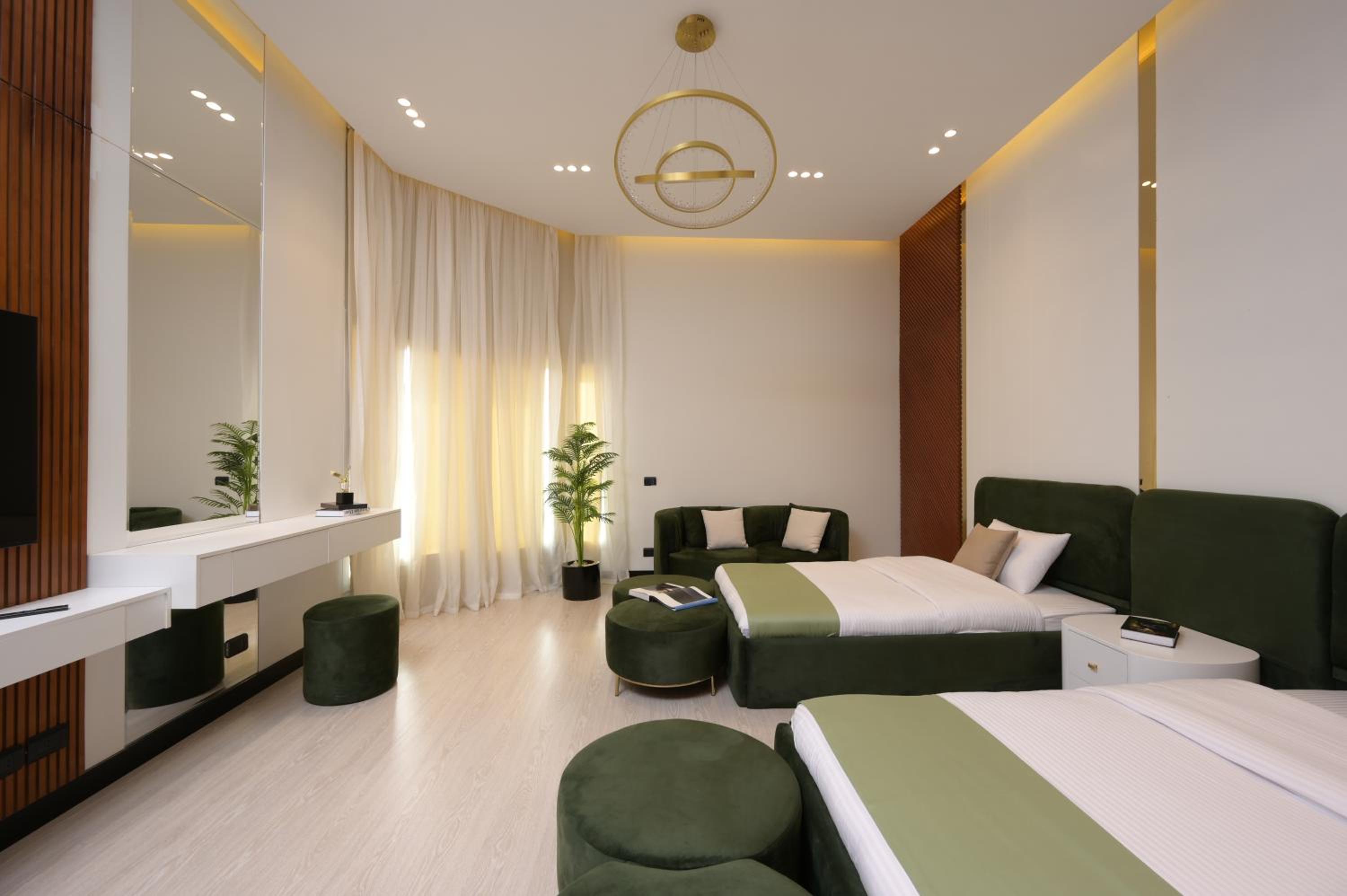 Zyra Golf Residence
