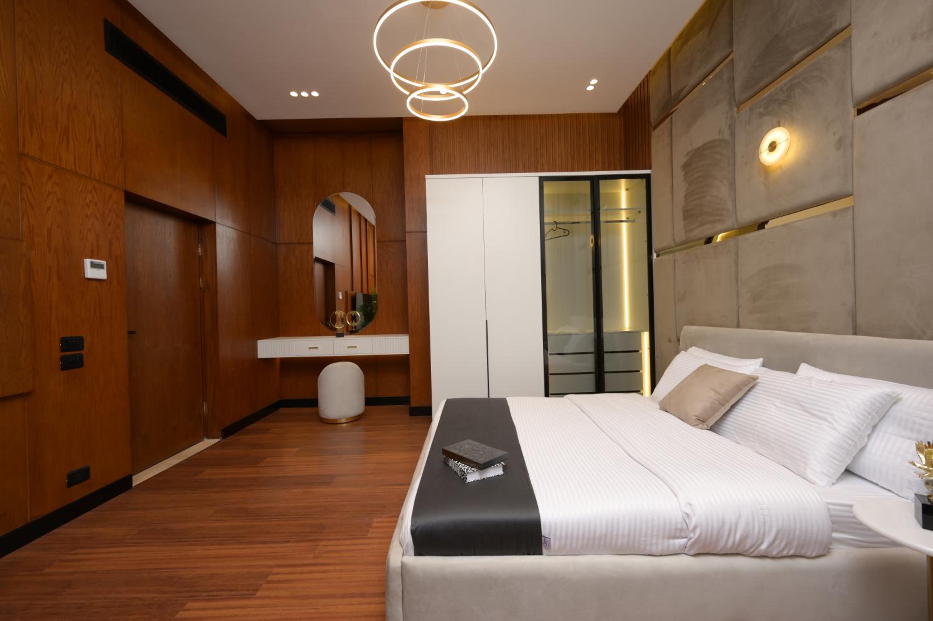 Zyra Golf Residence