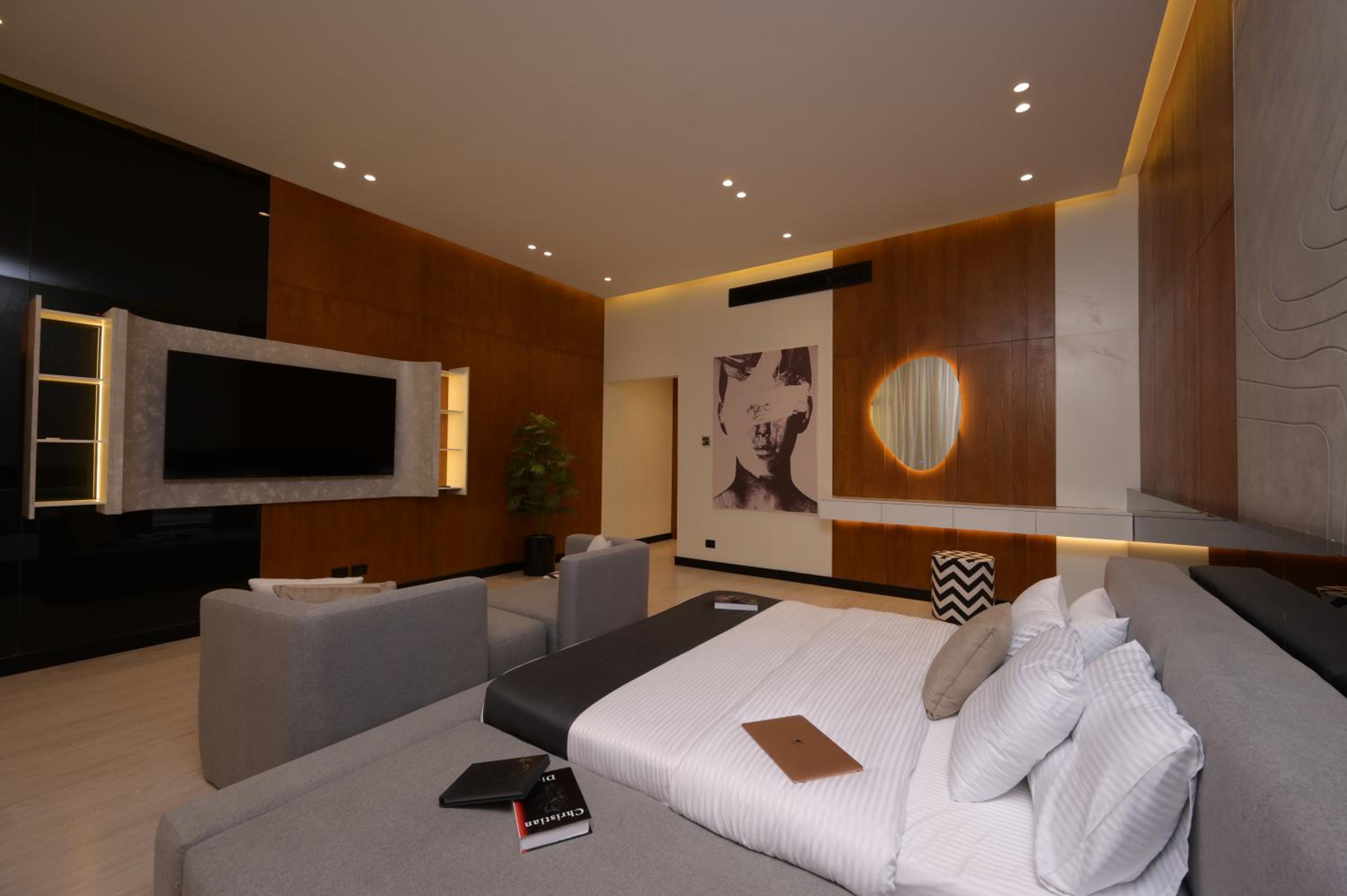 Zyra Golf Residence