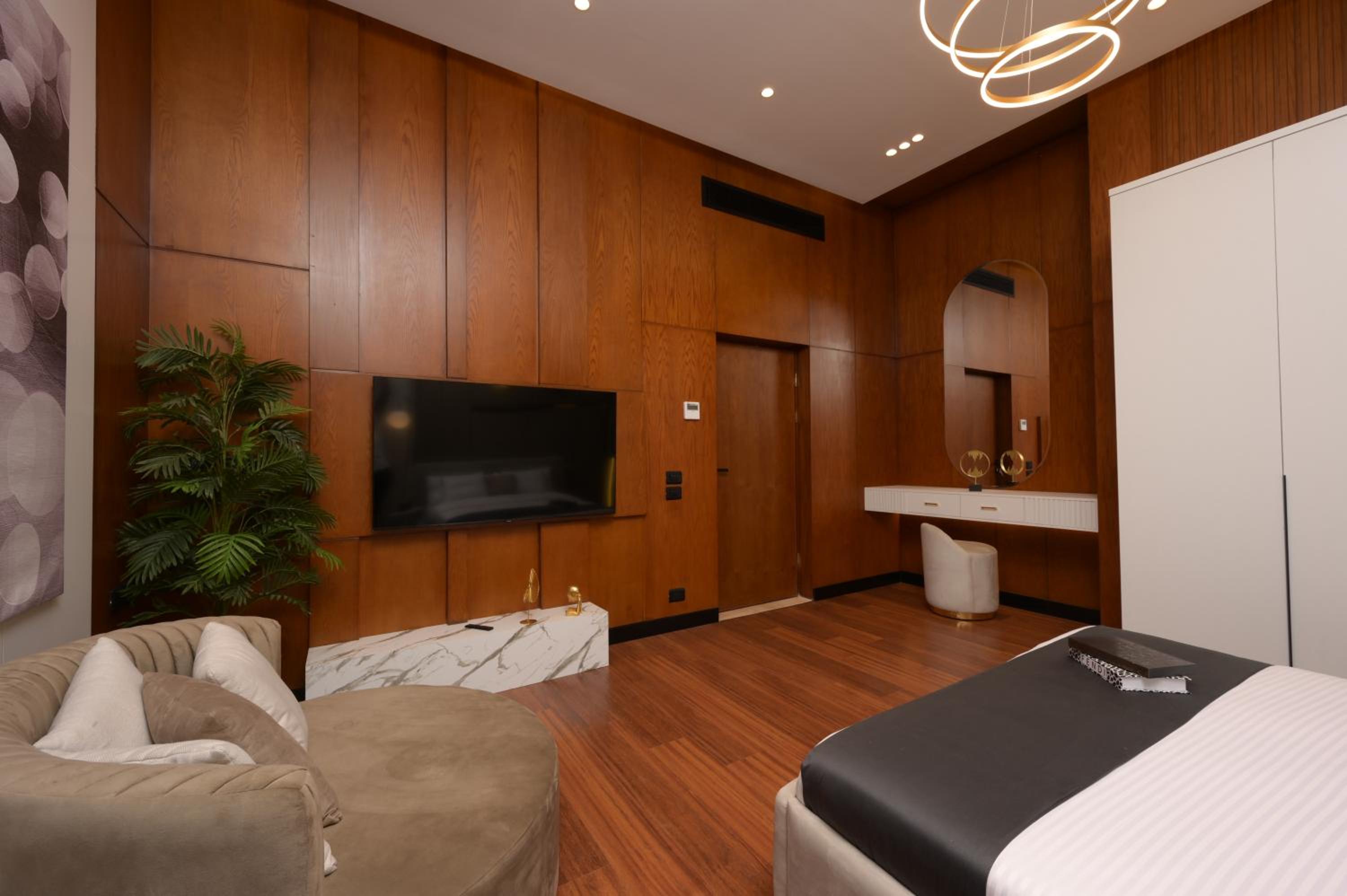 Zyra Golf Residence