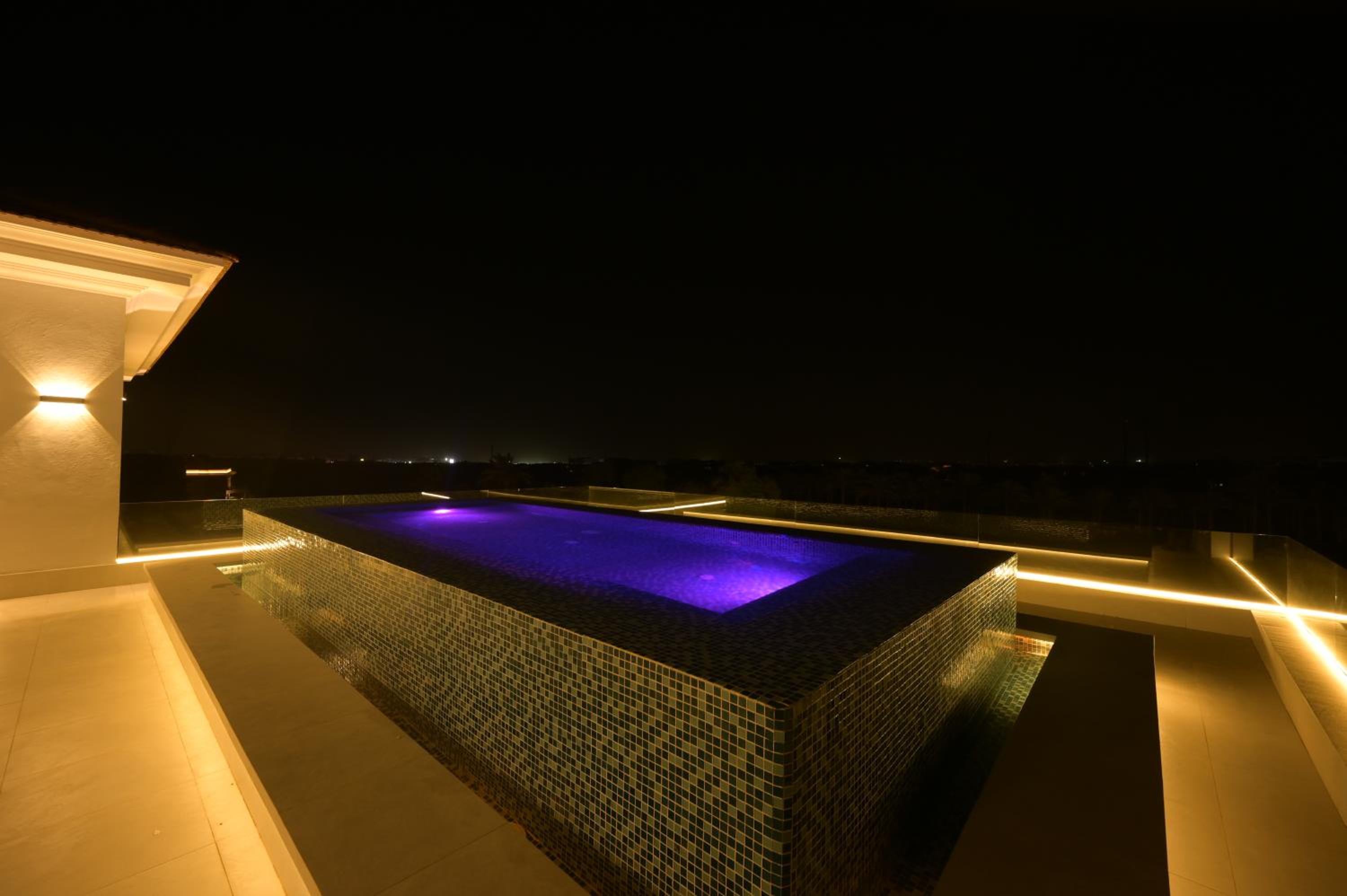 Zyra Golf Residence