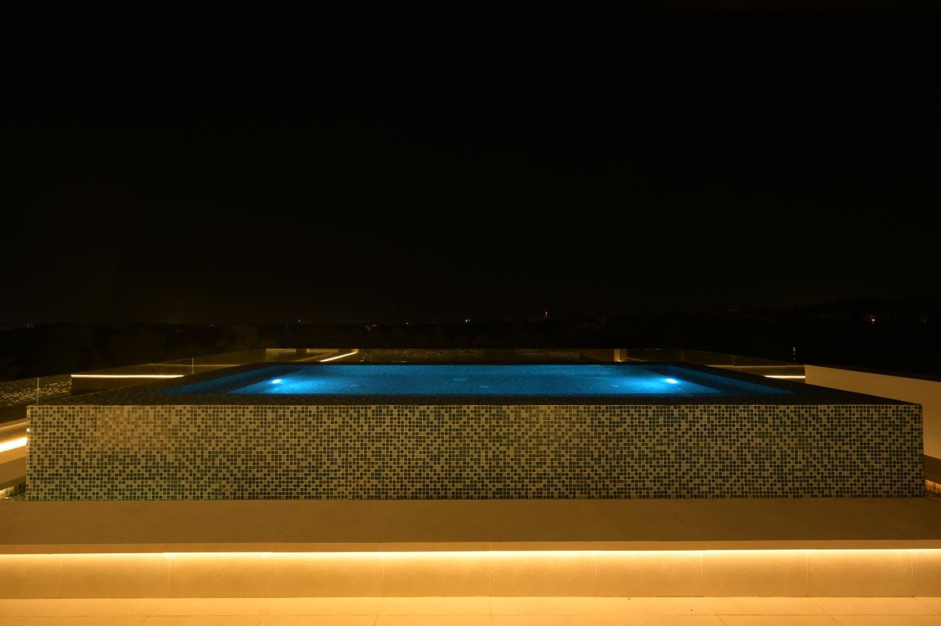 Zyra Golf Residence