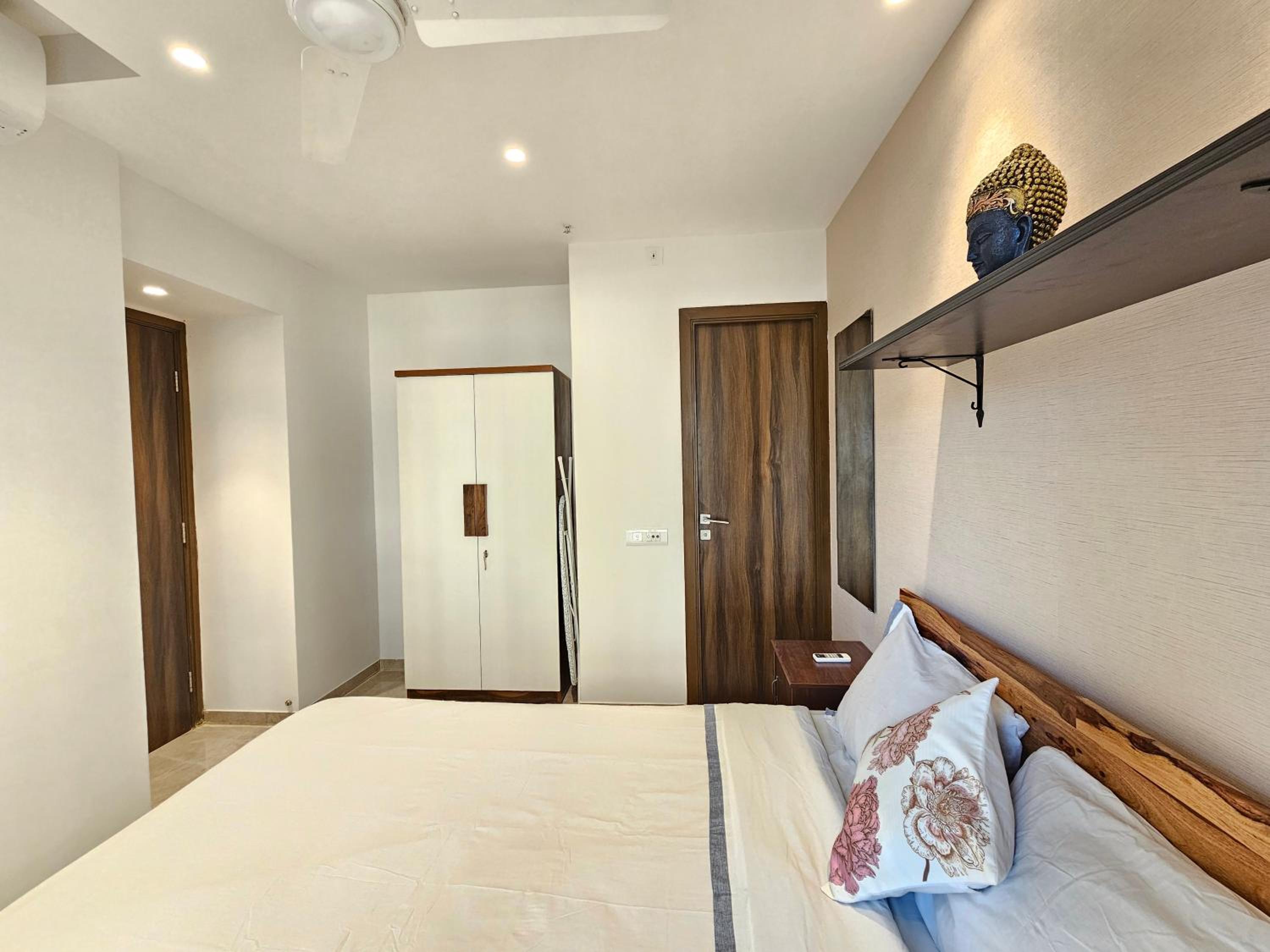 Lite Stays - Powai view 4