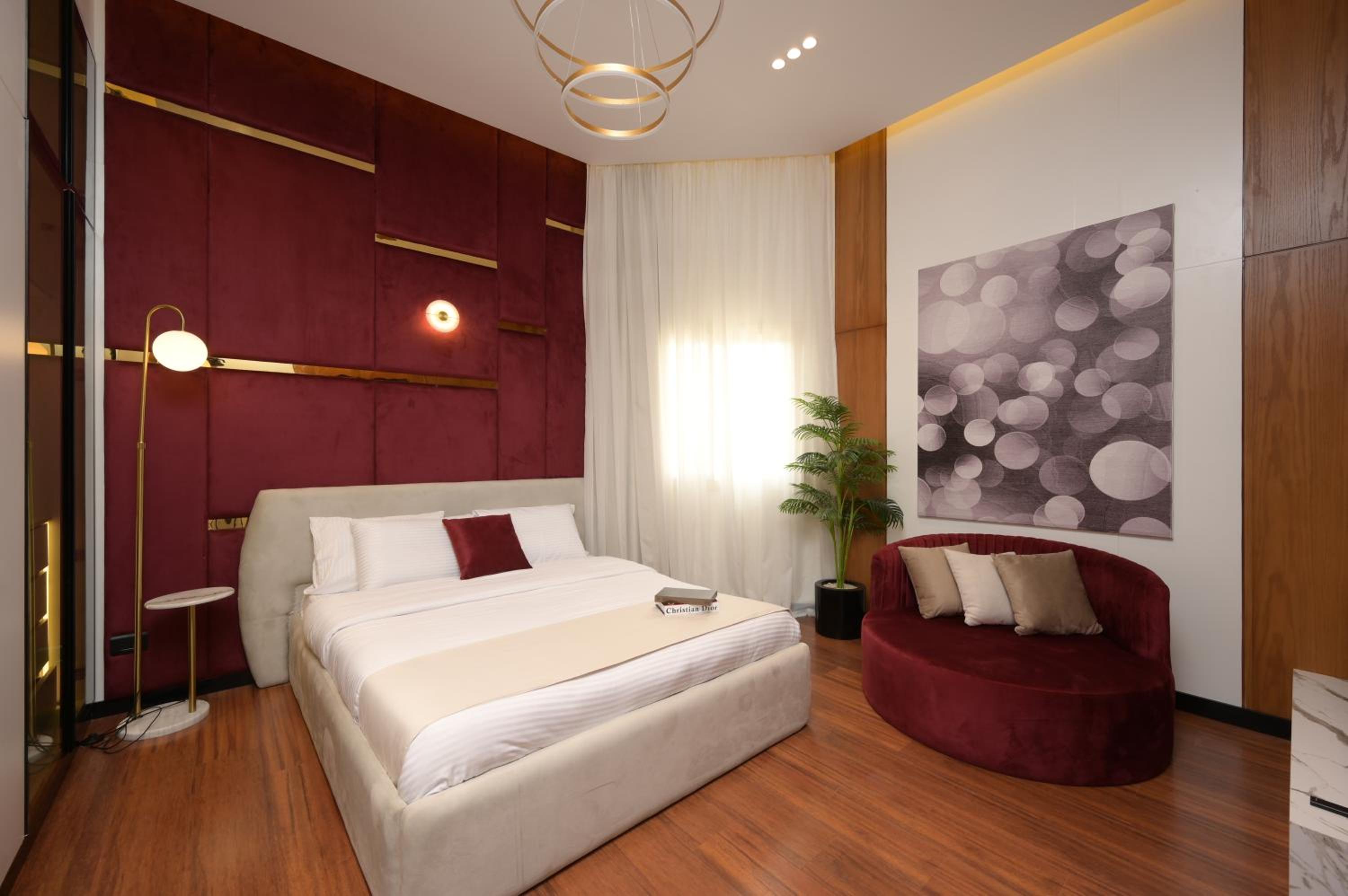 Zyra Golf Residence