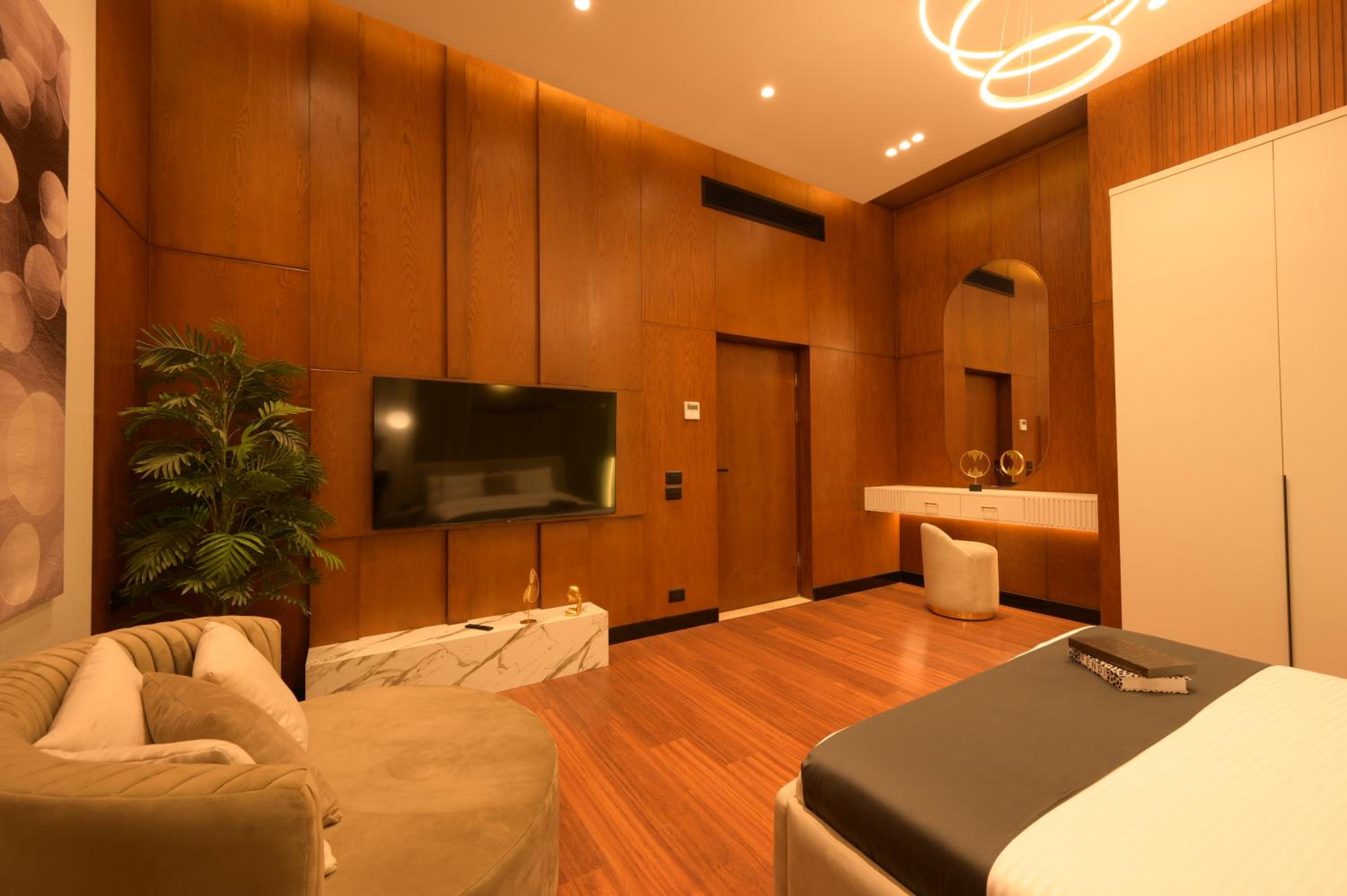 Zyra Golf Residence