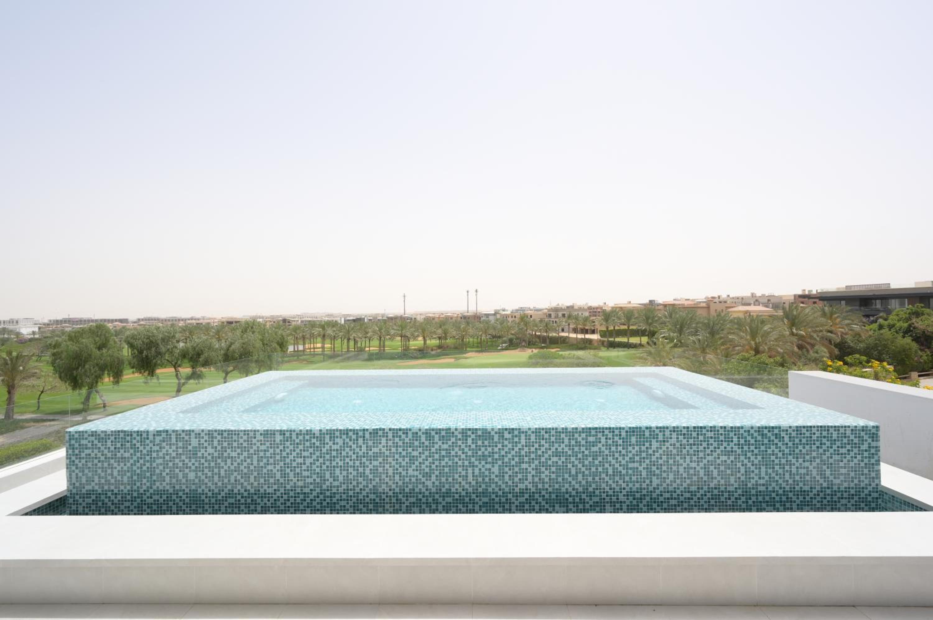 Zyra Golf Residence
