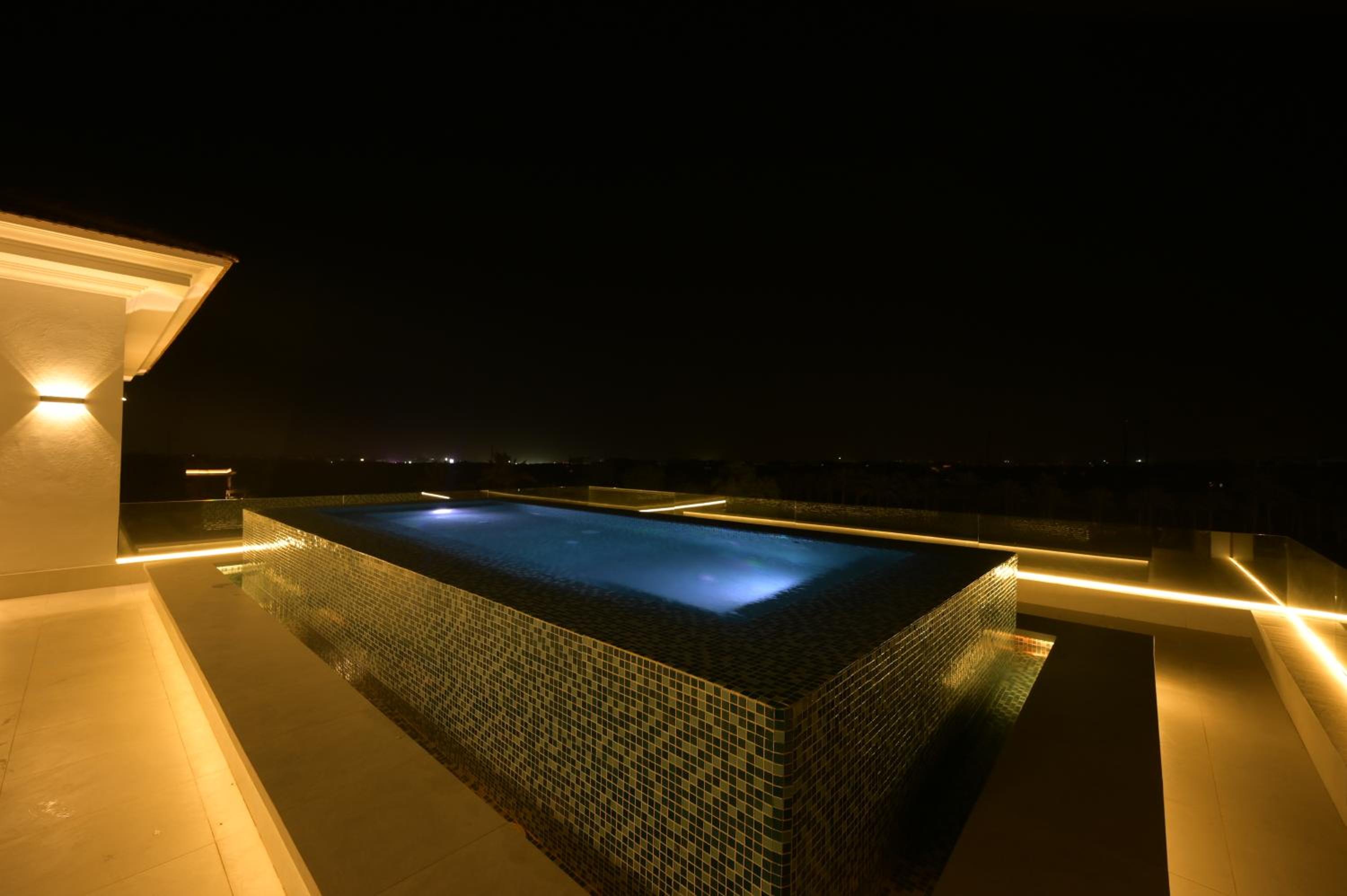 Zyra Golf Residence