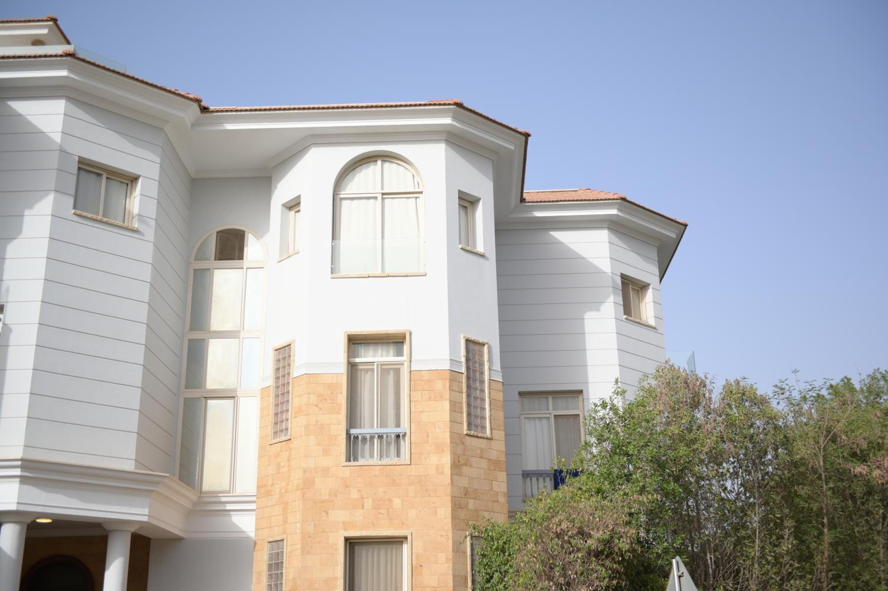 Zyra Golf Residence