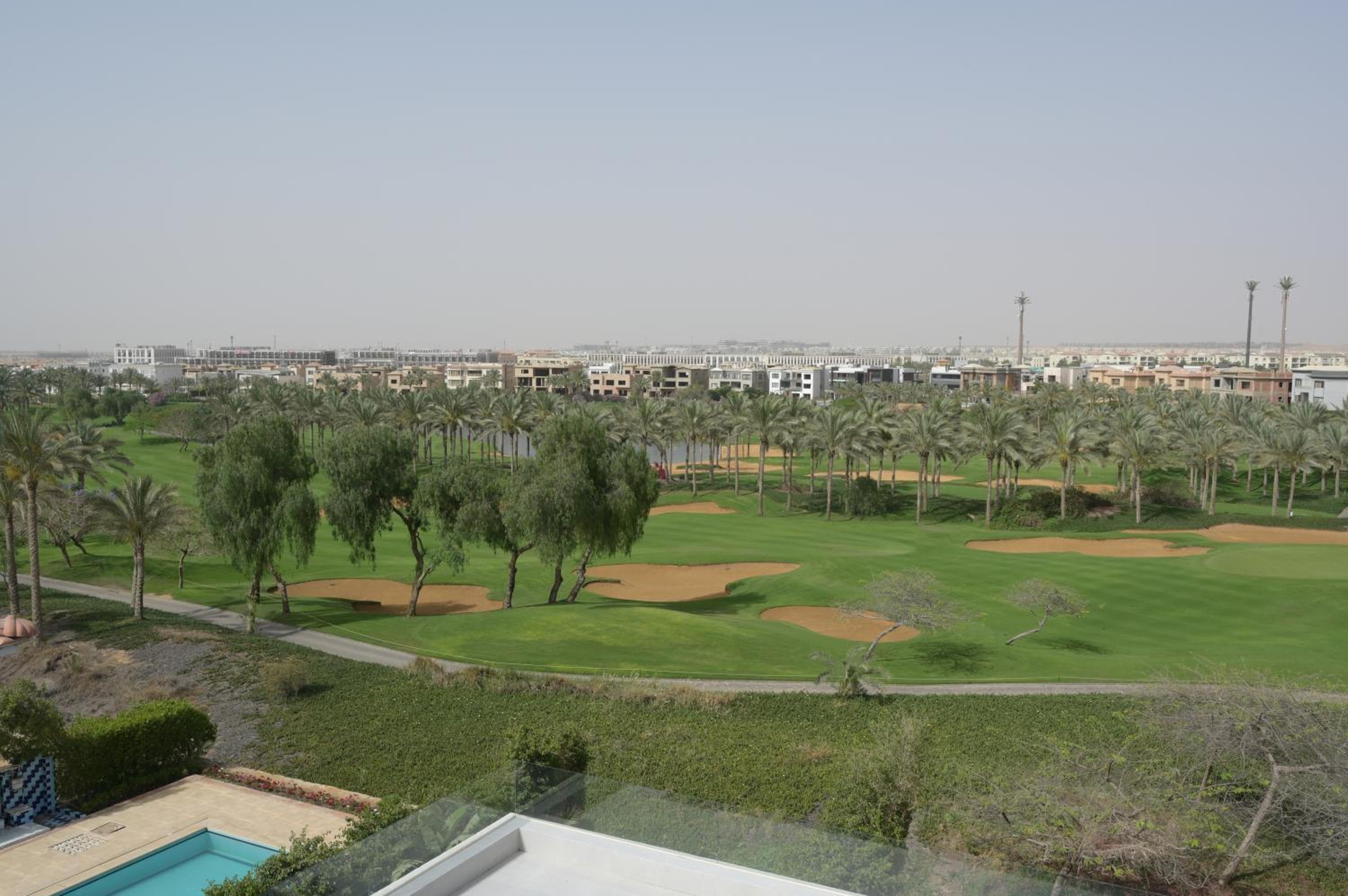 Zyra Golf Residence