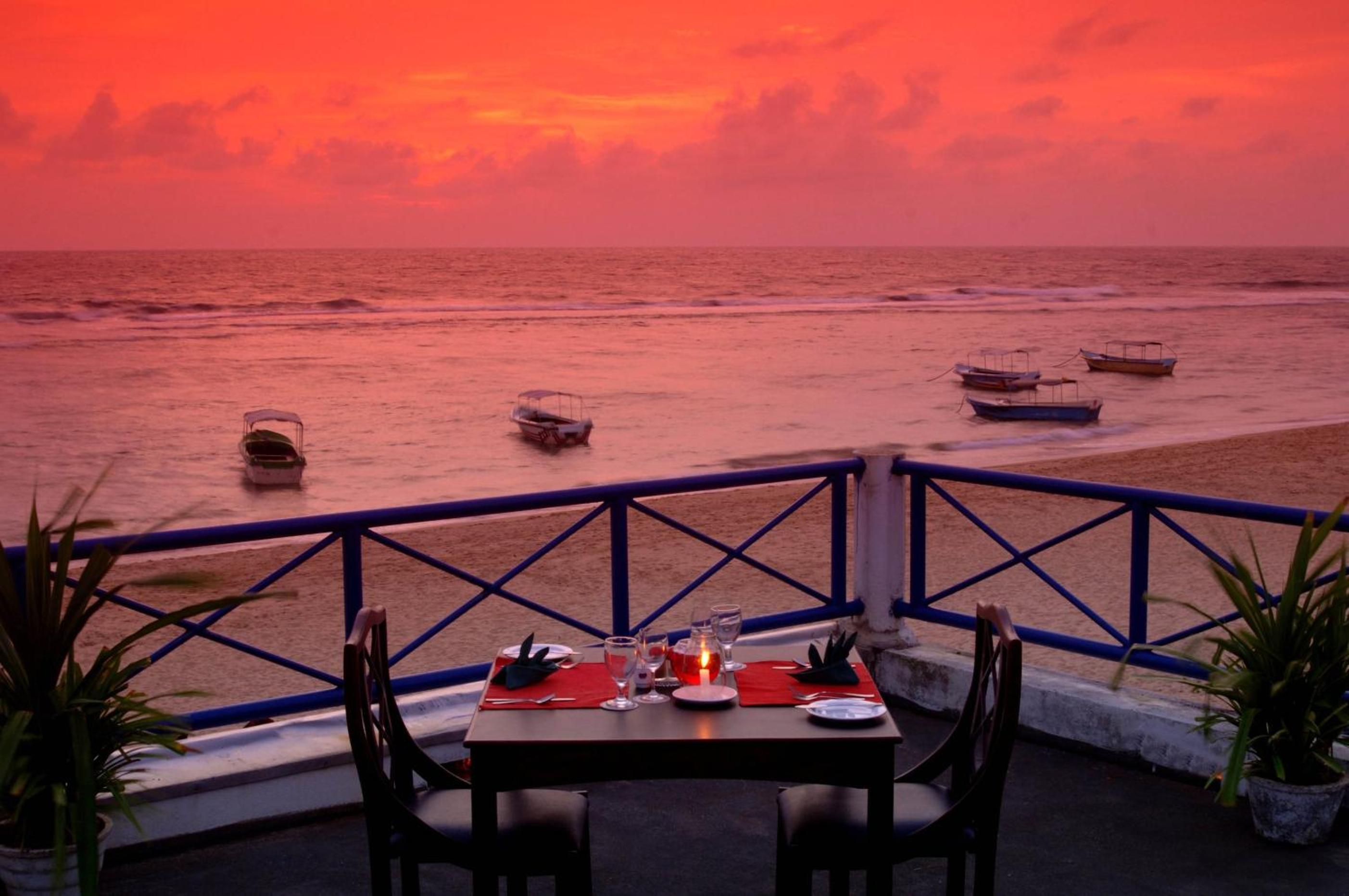 Coral Sands Hotel