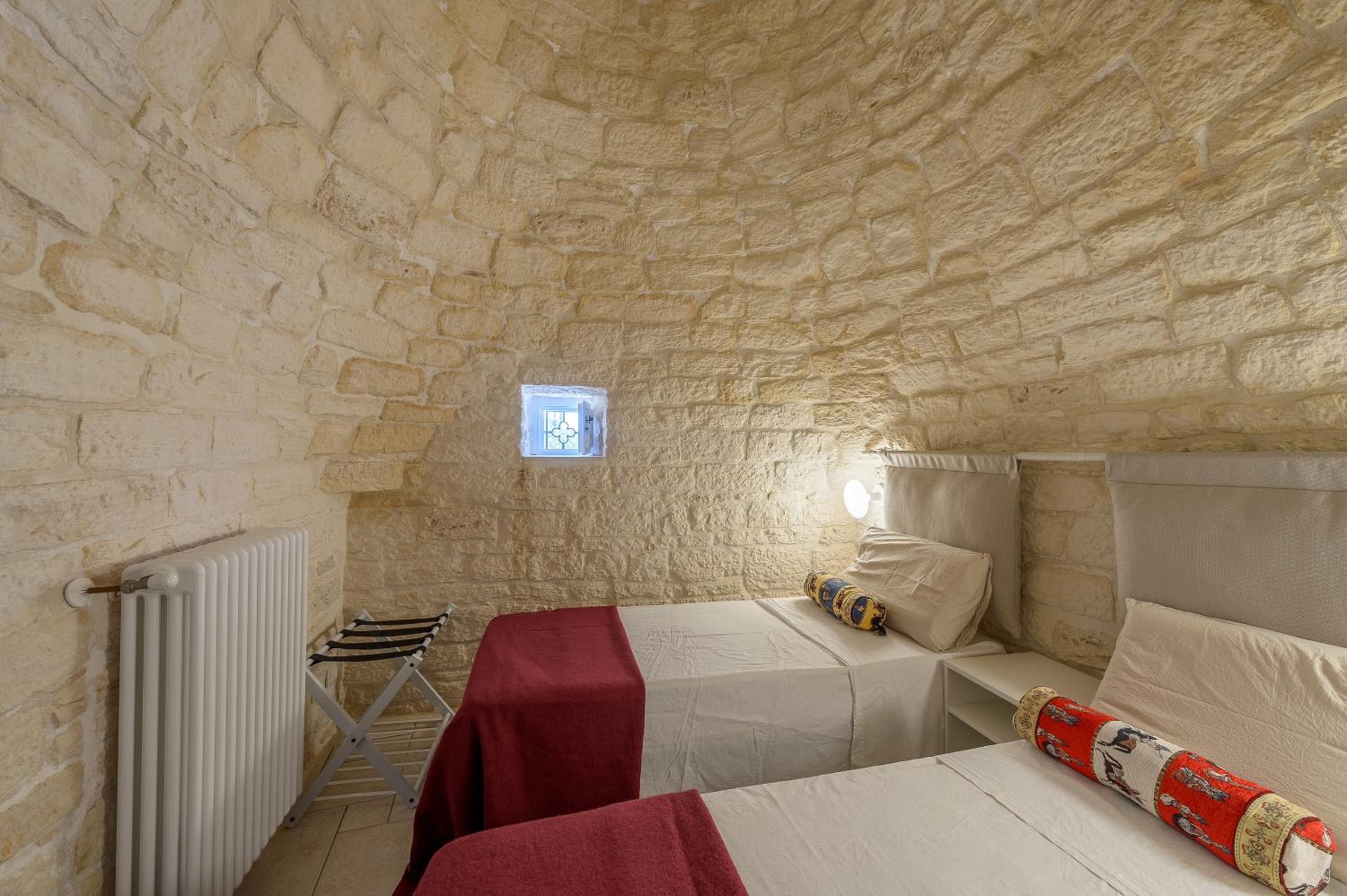 Trulli Nigri Holidays with private swimming pool