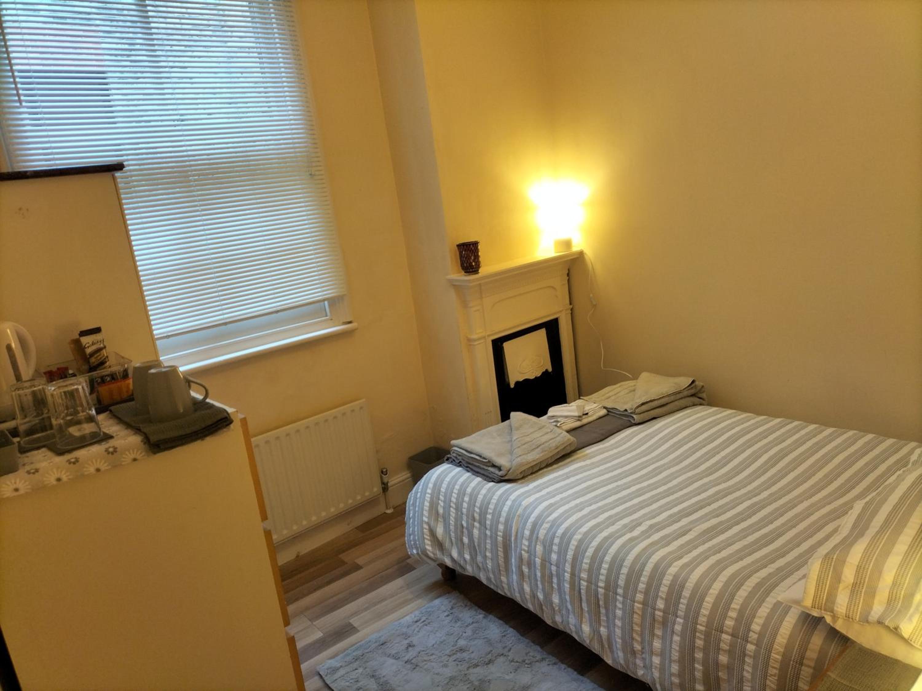 4 bedroom apartment ground floor for up to 7 guests