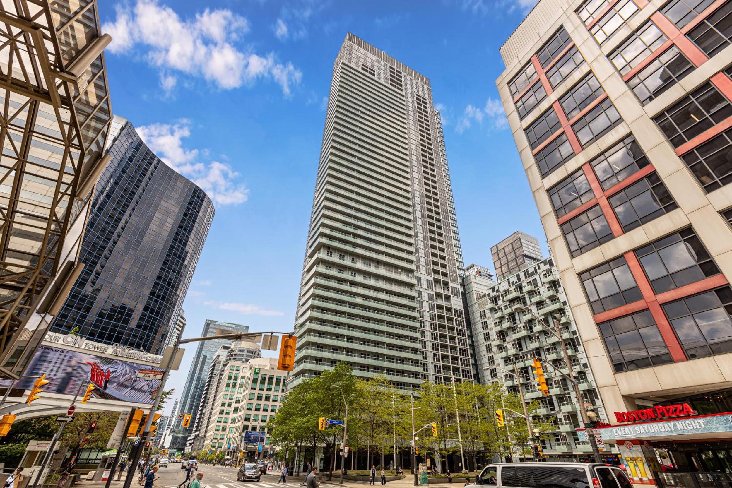 3 Bedroom beside CN Tower with parking Downtown Toronto