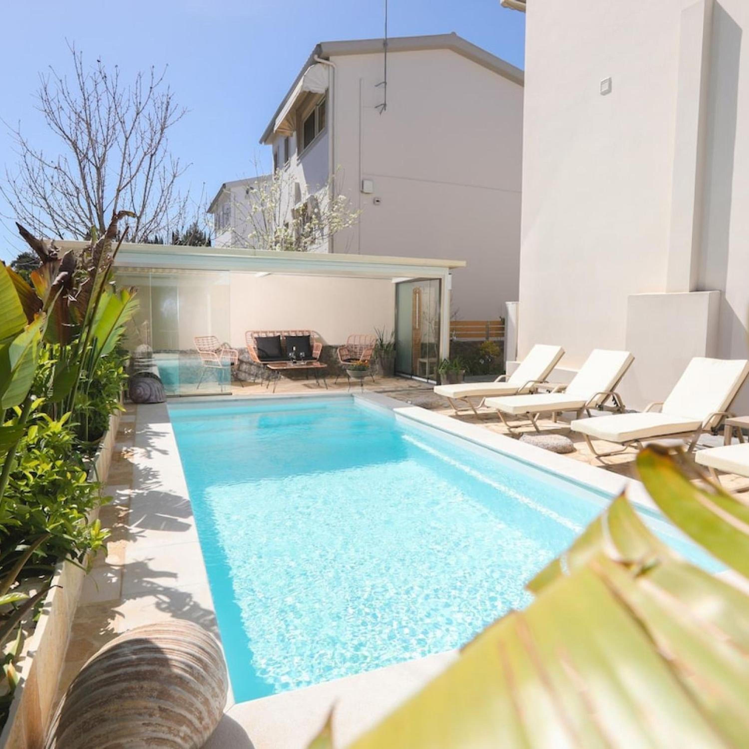 Holiday Hideout w Private Pool Garden