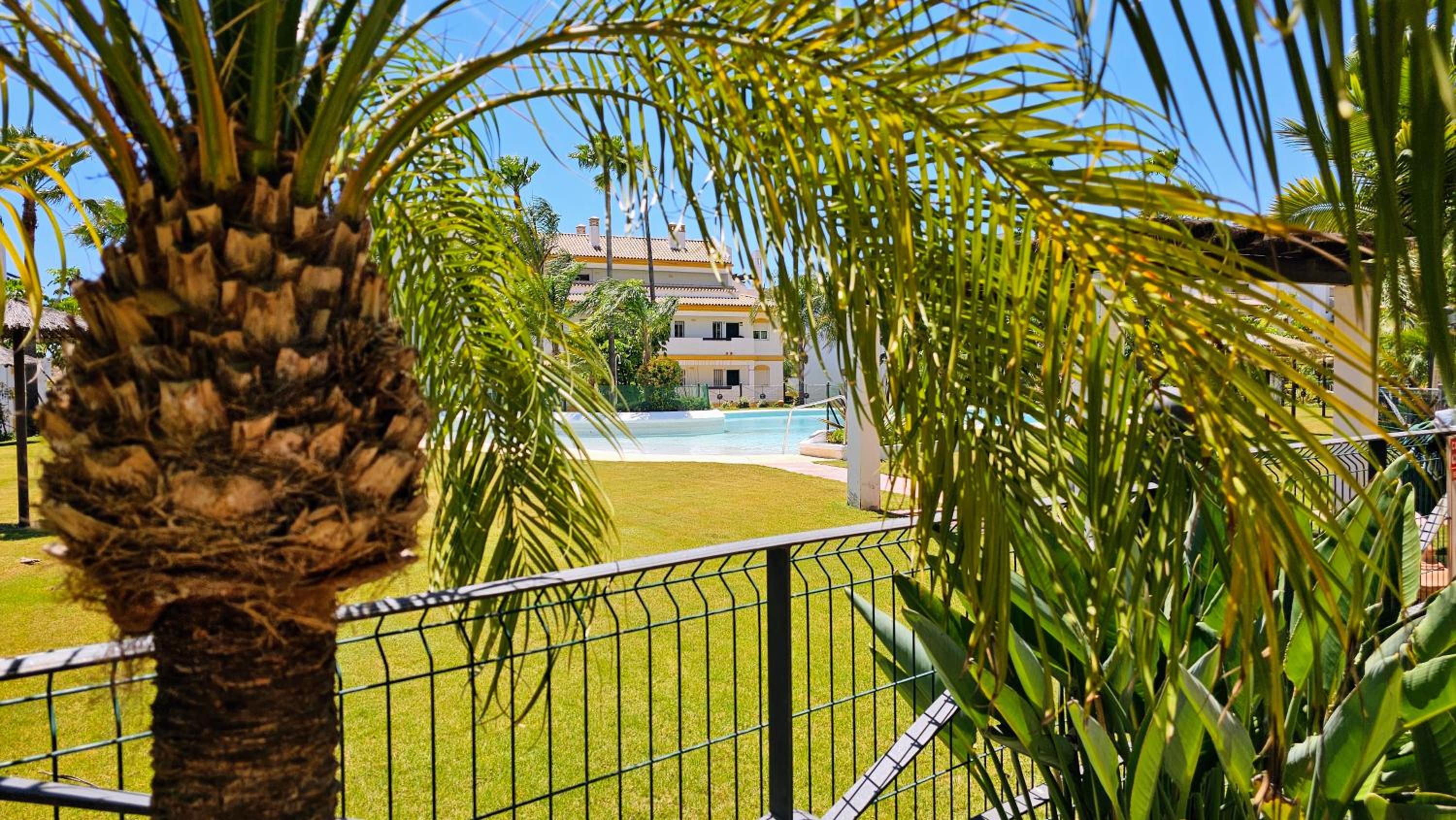 Calanova Grand Golf Residence
