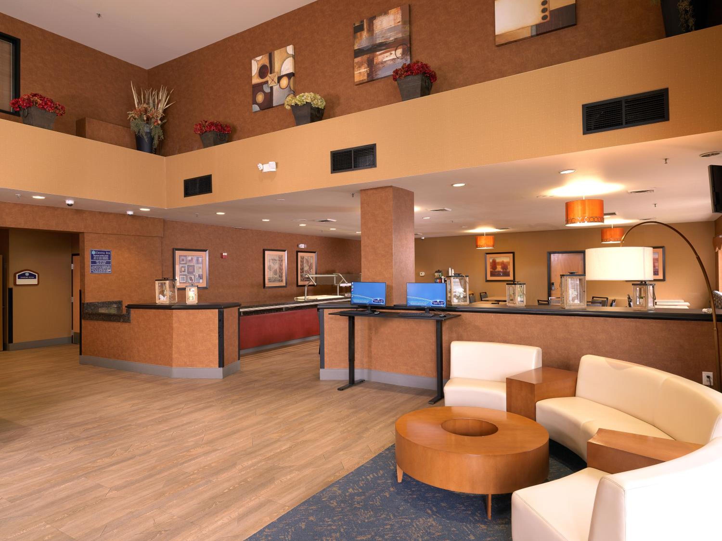 Salt Lake City Vacations - Crystal Inn Hotel  Suites - West Valley City - Property Image 4