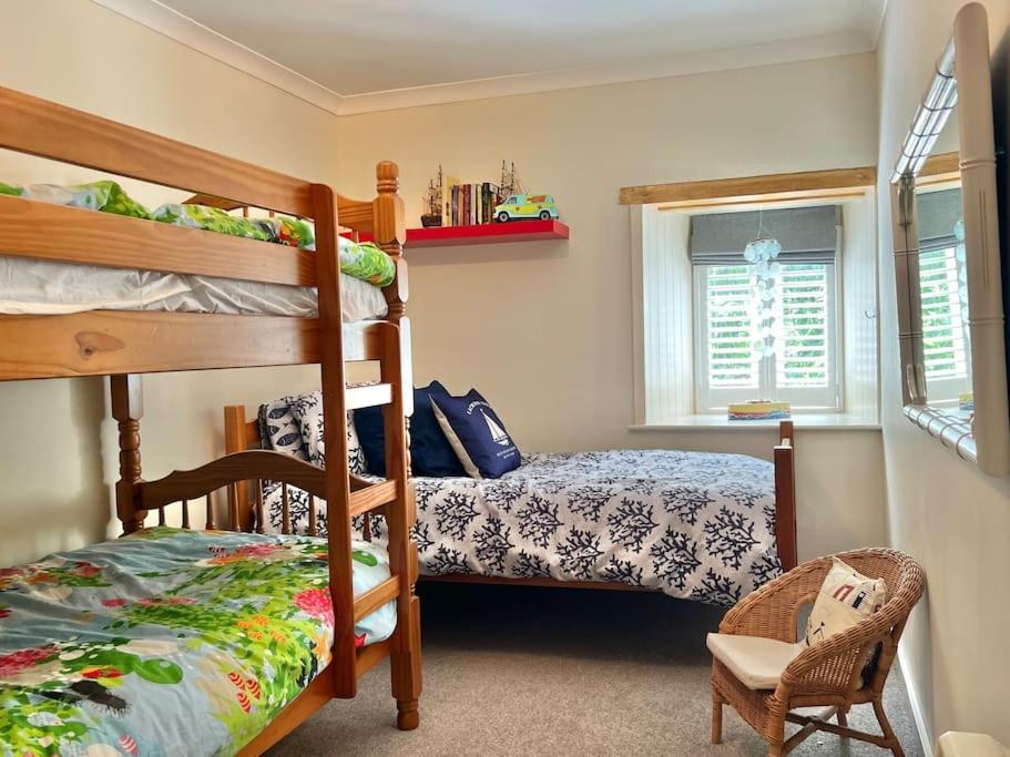 Bacchus Barn, 6 bed barn conversion view 5