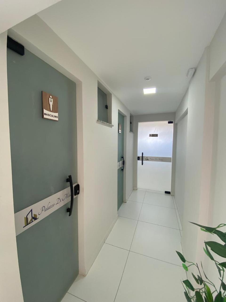 Apartamento vista para o mar, Palazzio di Milano