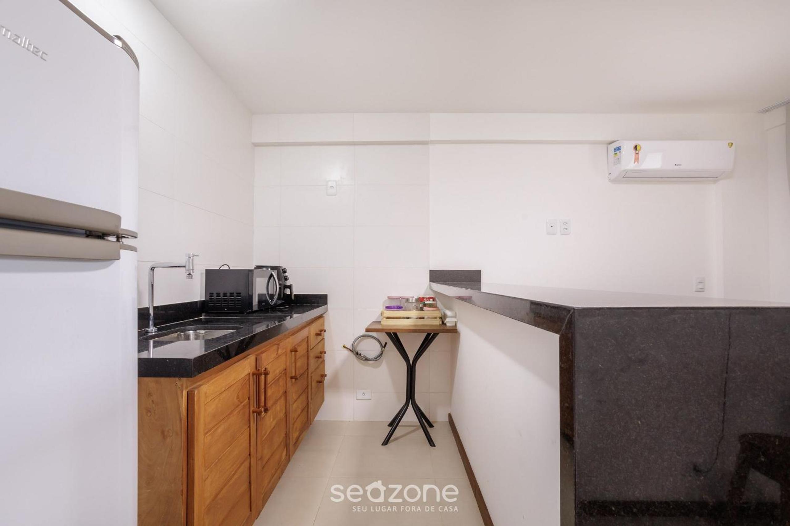 CPR - Apartments 200m from the beach with pool