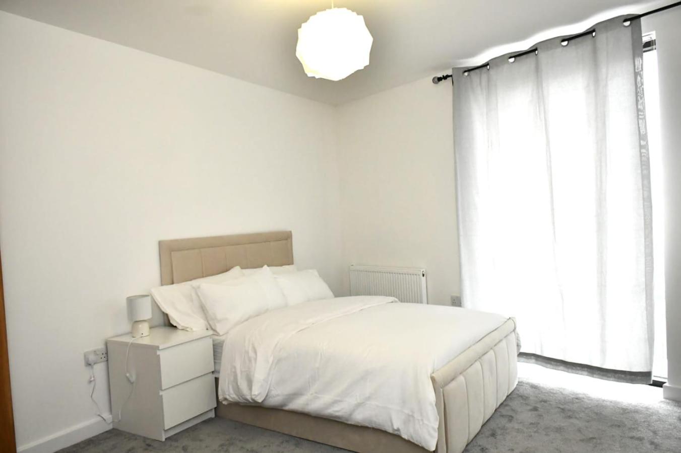 Spacious 2bedroom apartment in London city airport