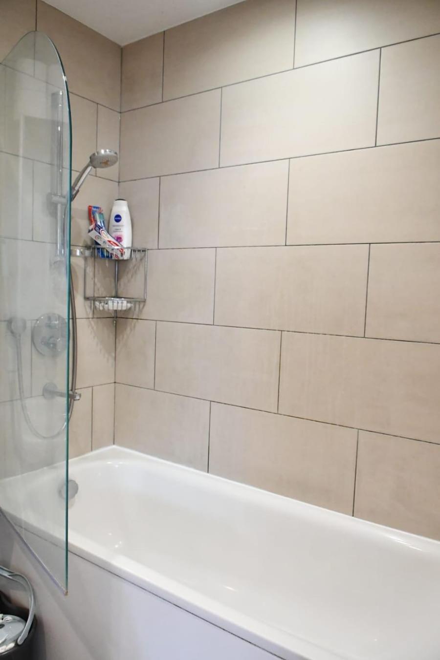 Spacious 2bedroom apartment in London city airport