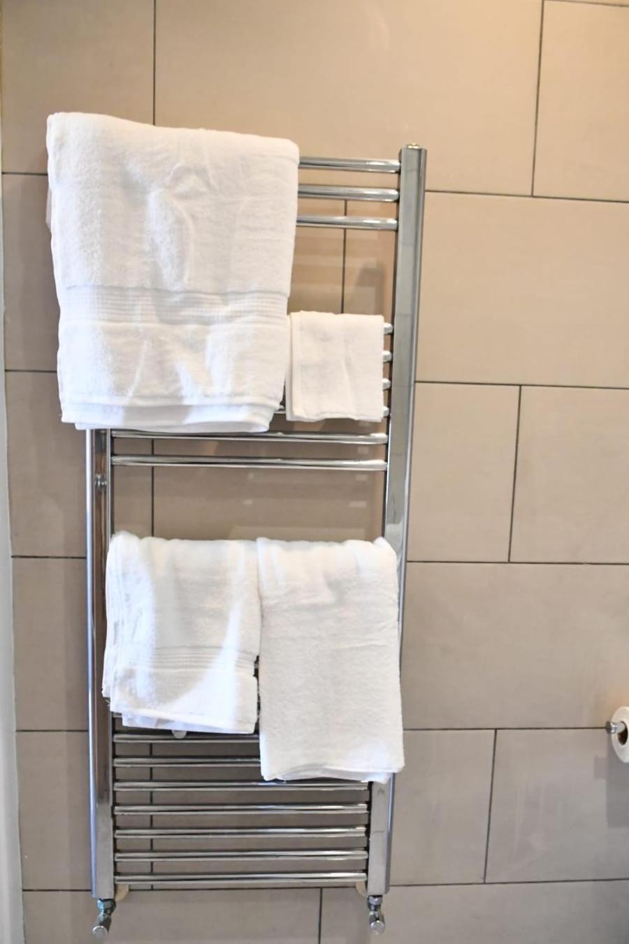 Spacious 2bedroom apartment in London city airport