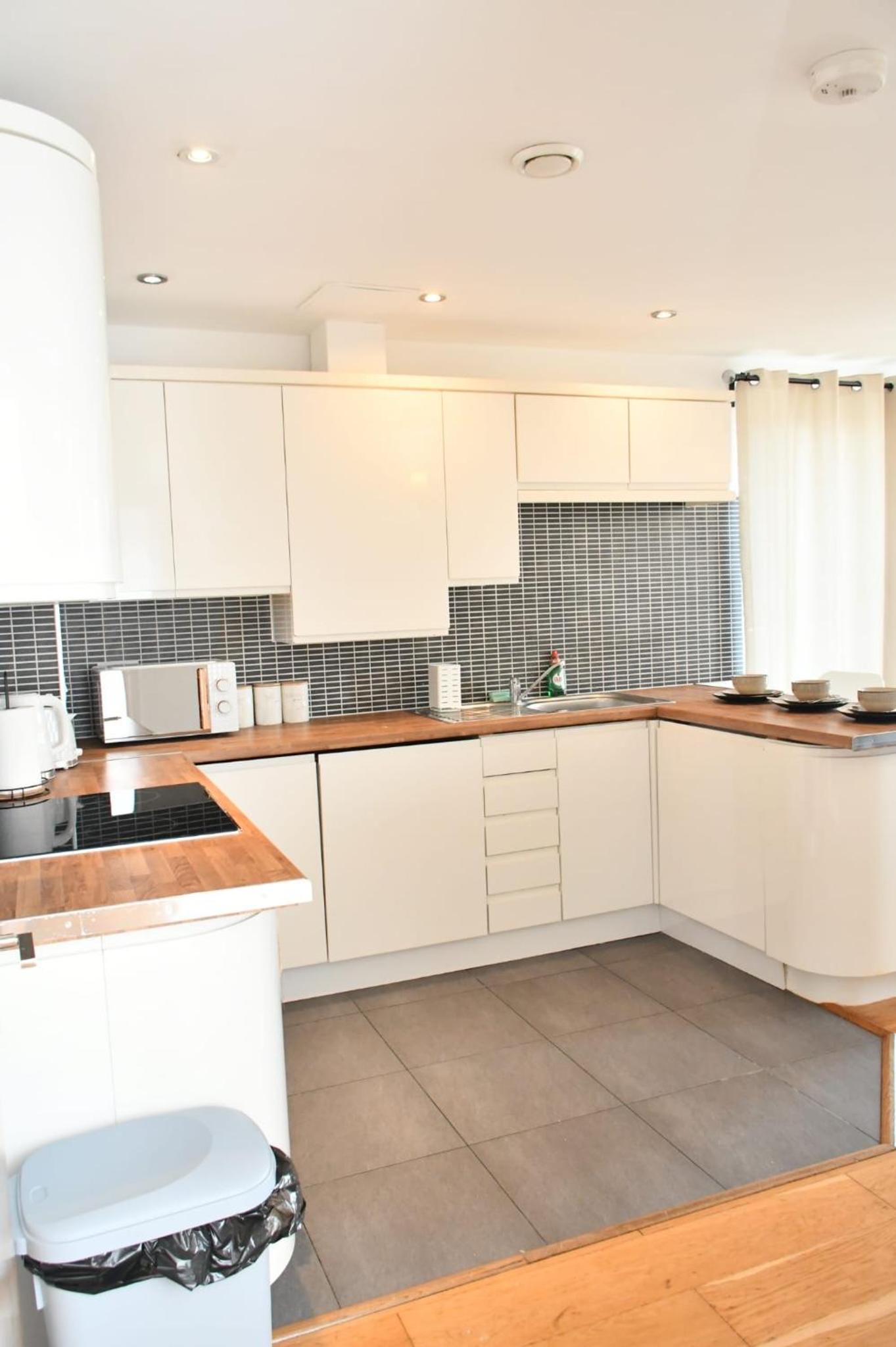 Spacious 2bedroom apartment in London city airport