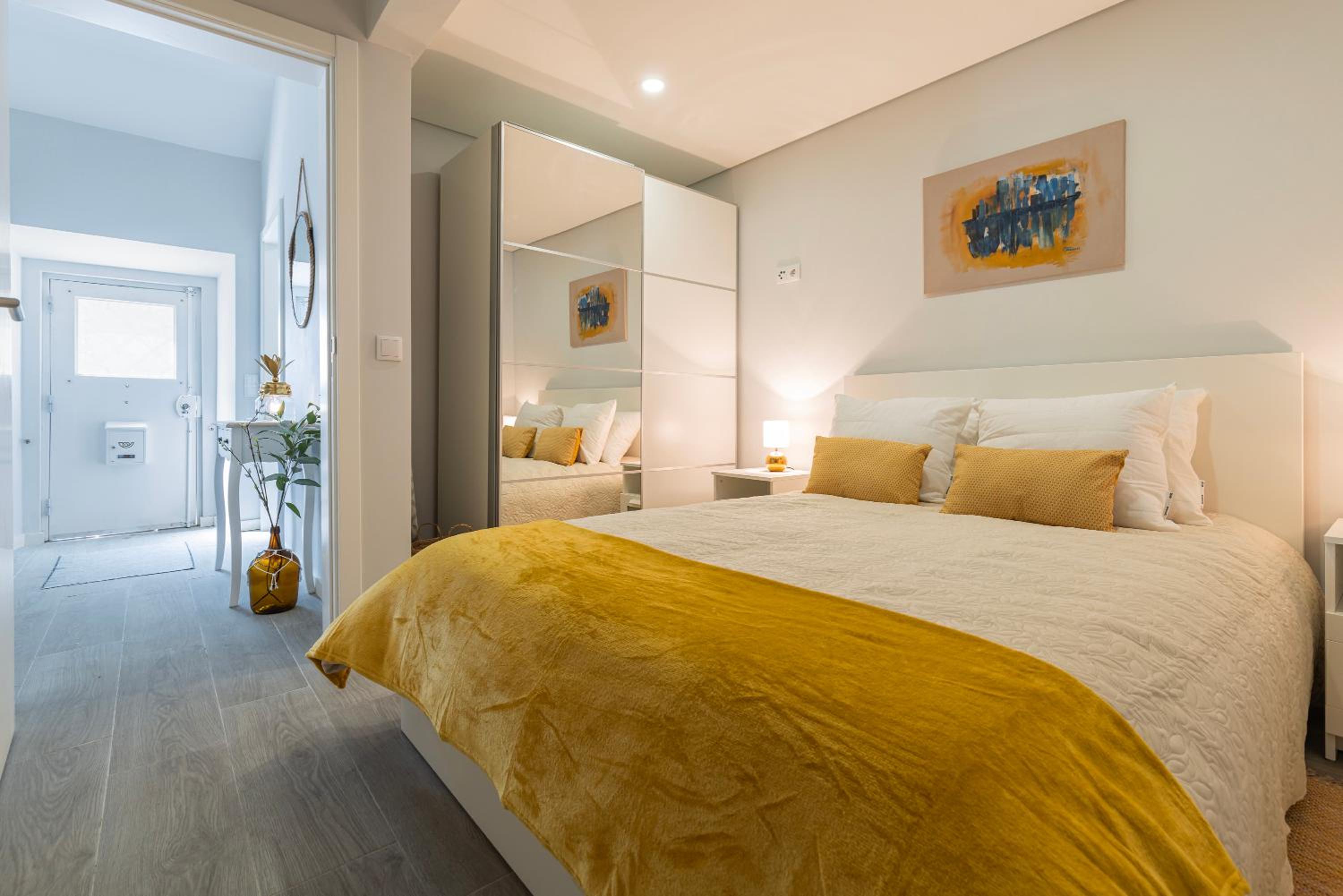 Belém Unique 1BDR House by LovelyStay view 3