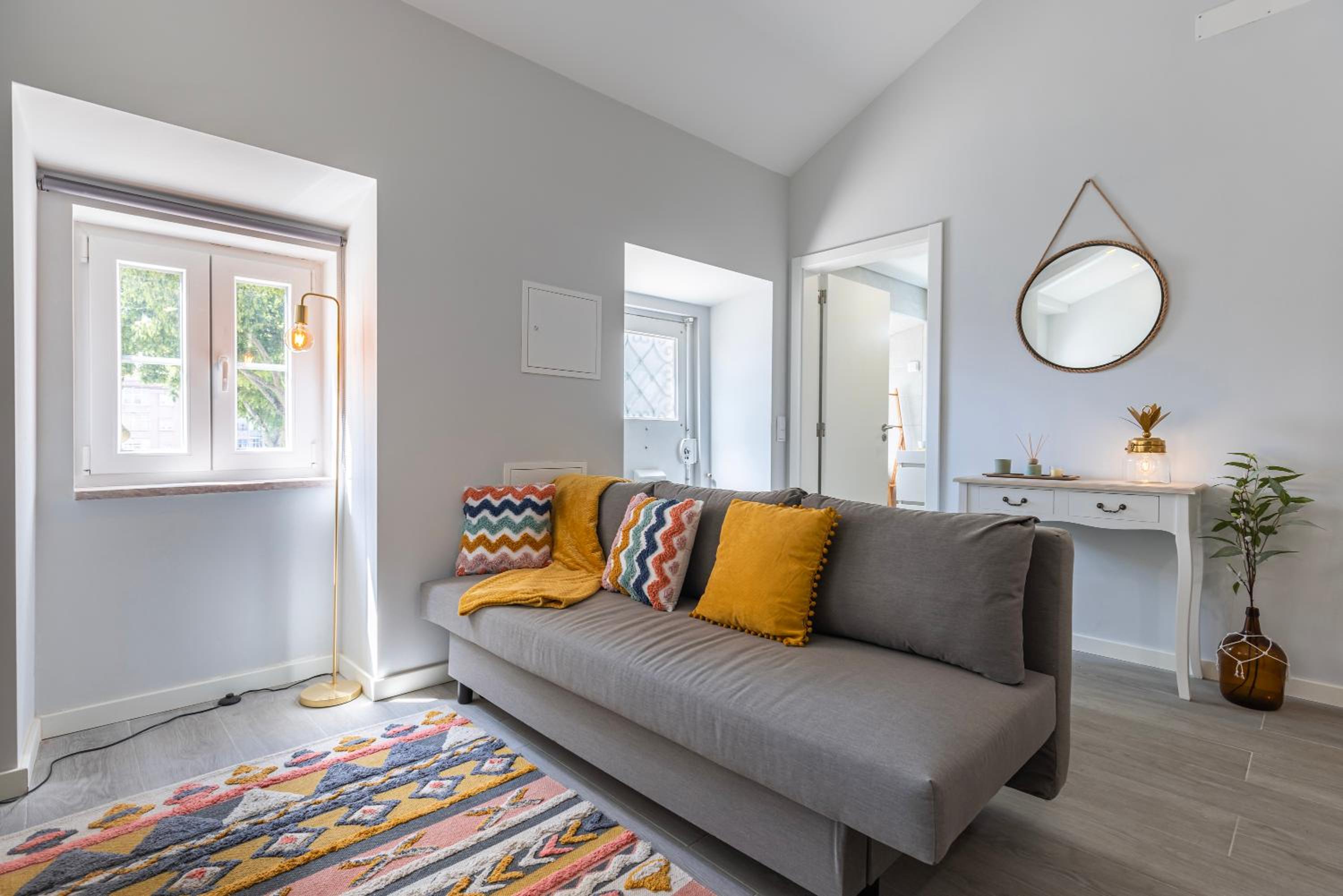 Belém Unique 1BDR House by LovelyStay view 2