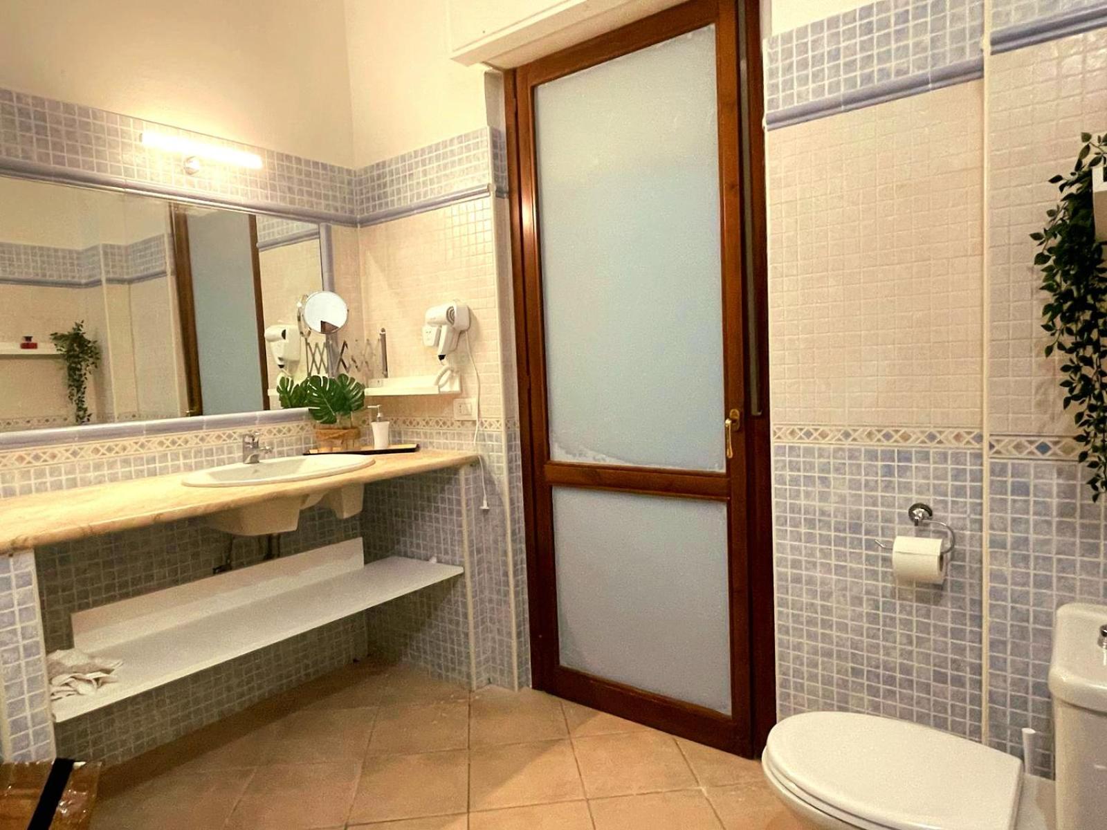 Valley View Apartment