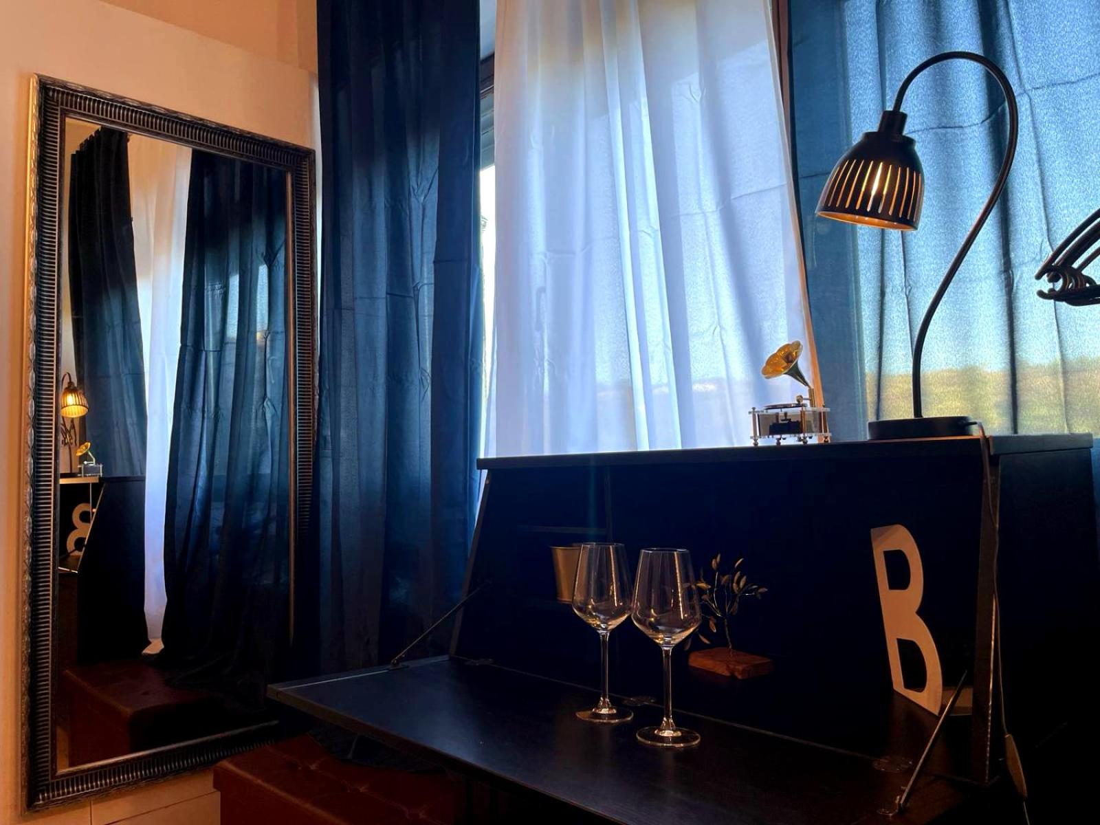 Valley View Apartment
