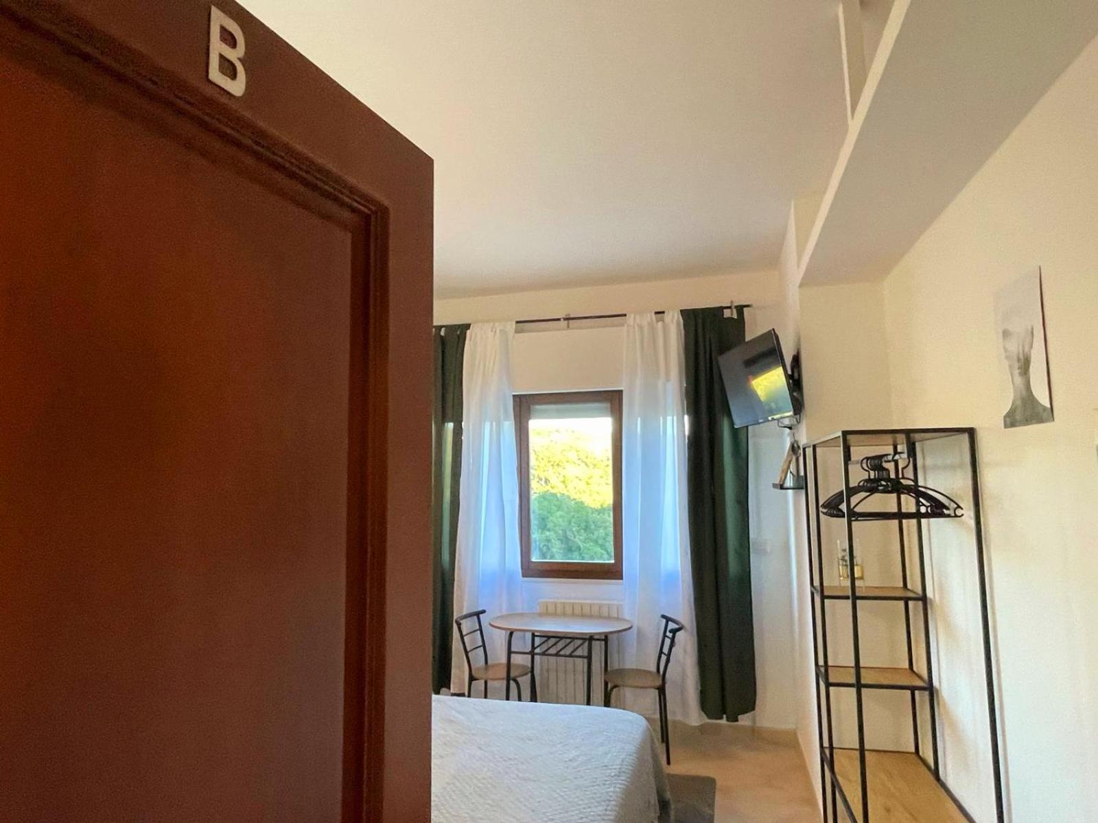 Valley View Apartment