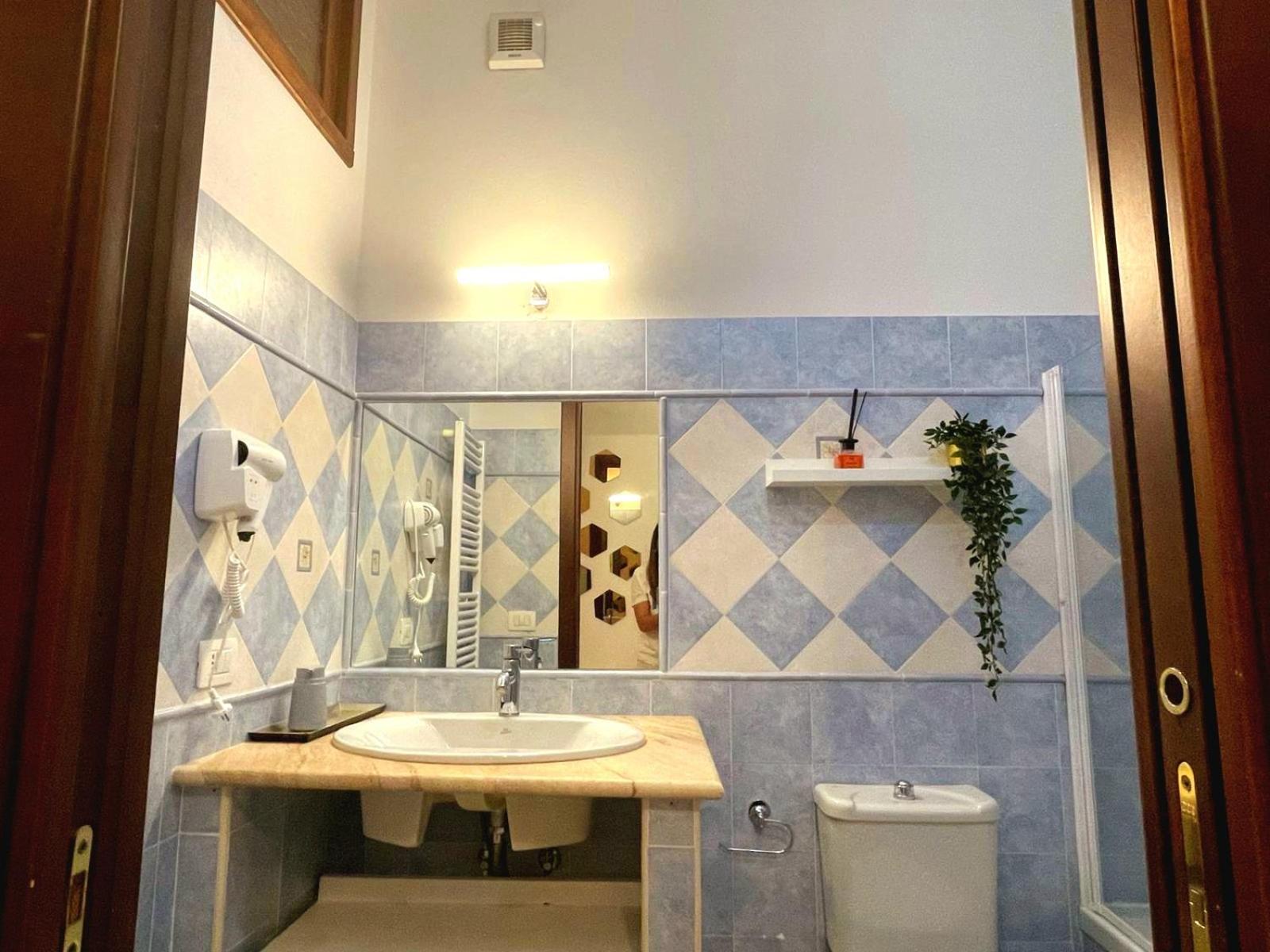 Valley View Apartment