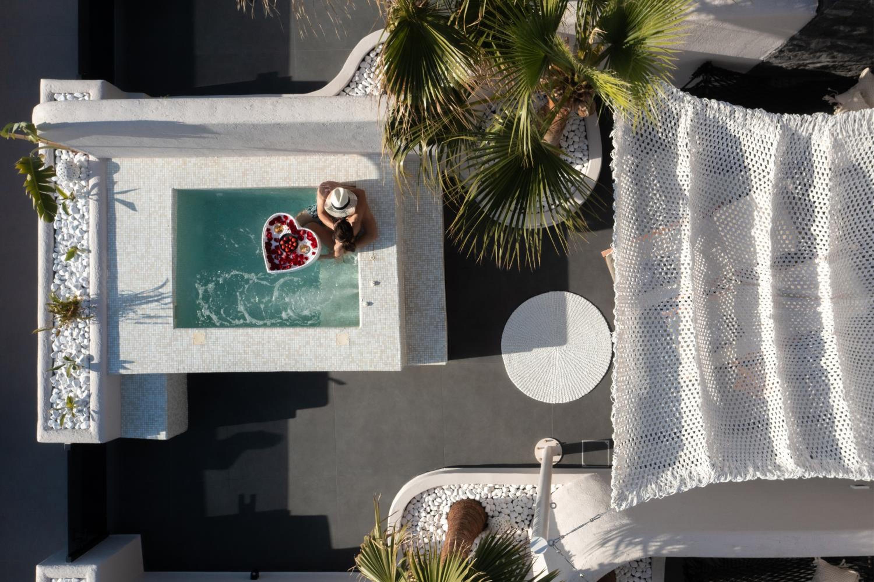 Aja Retreat Luxury Suites photo 2