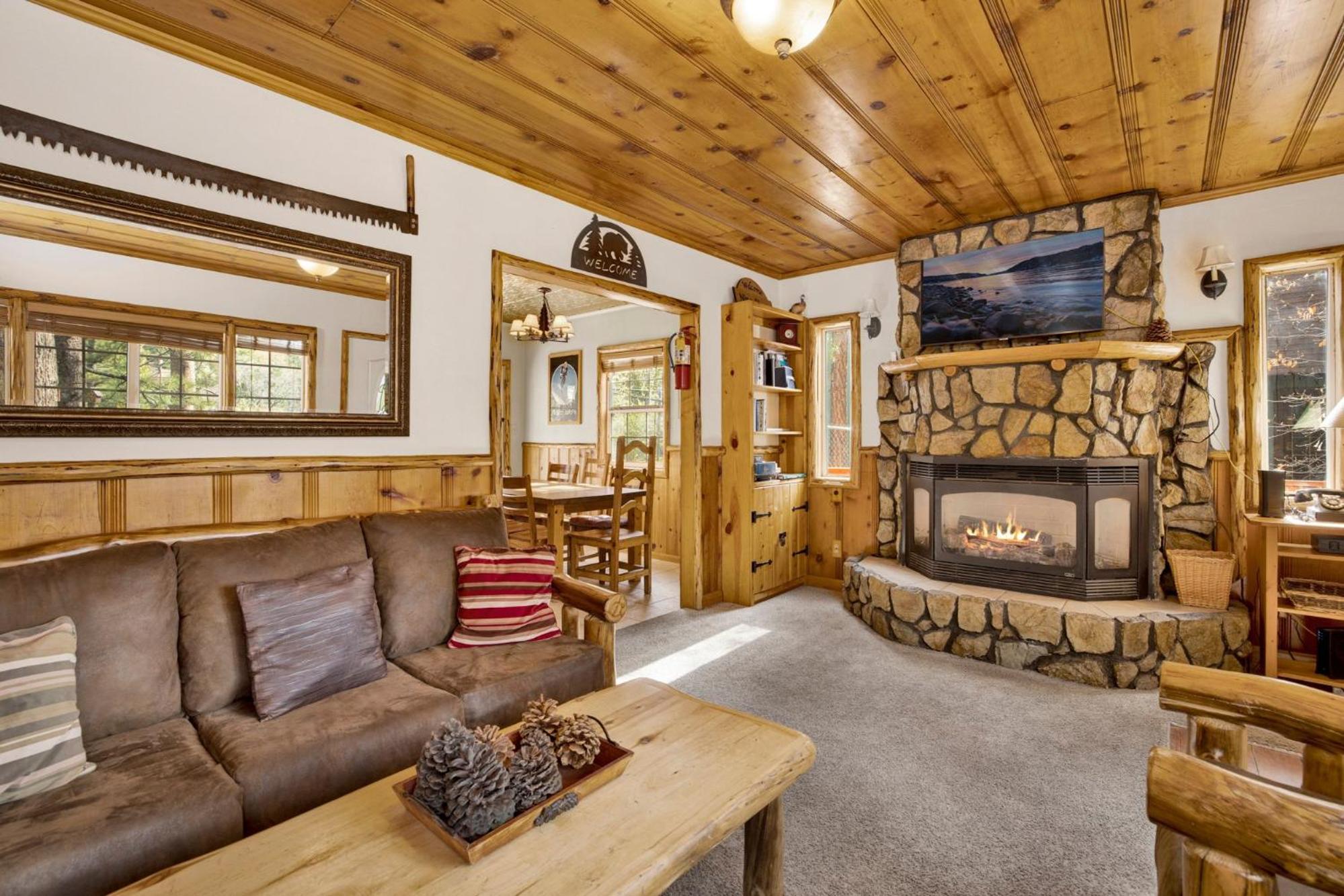 Nine pines lodge #537