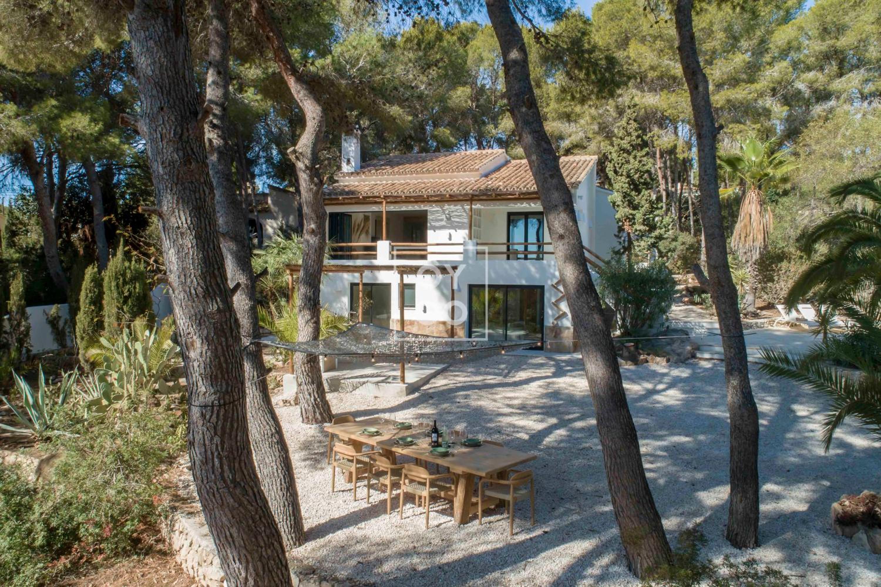 Boutique Villa The Shine - Experience supreme luxury and privacy with breathtaking views