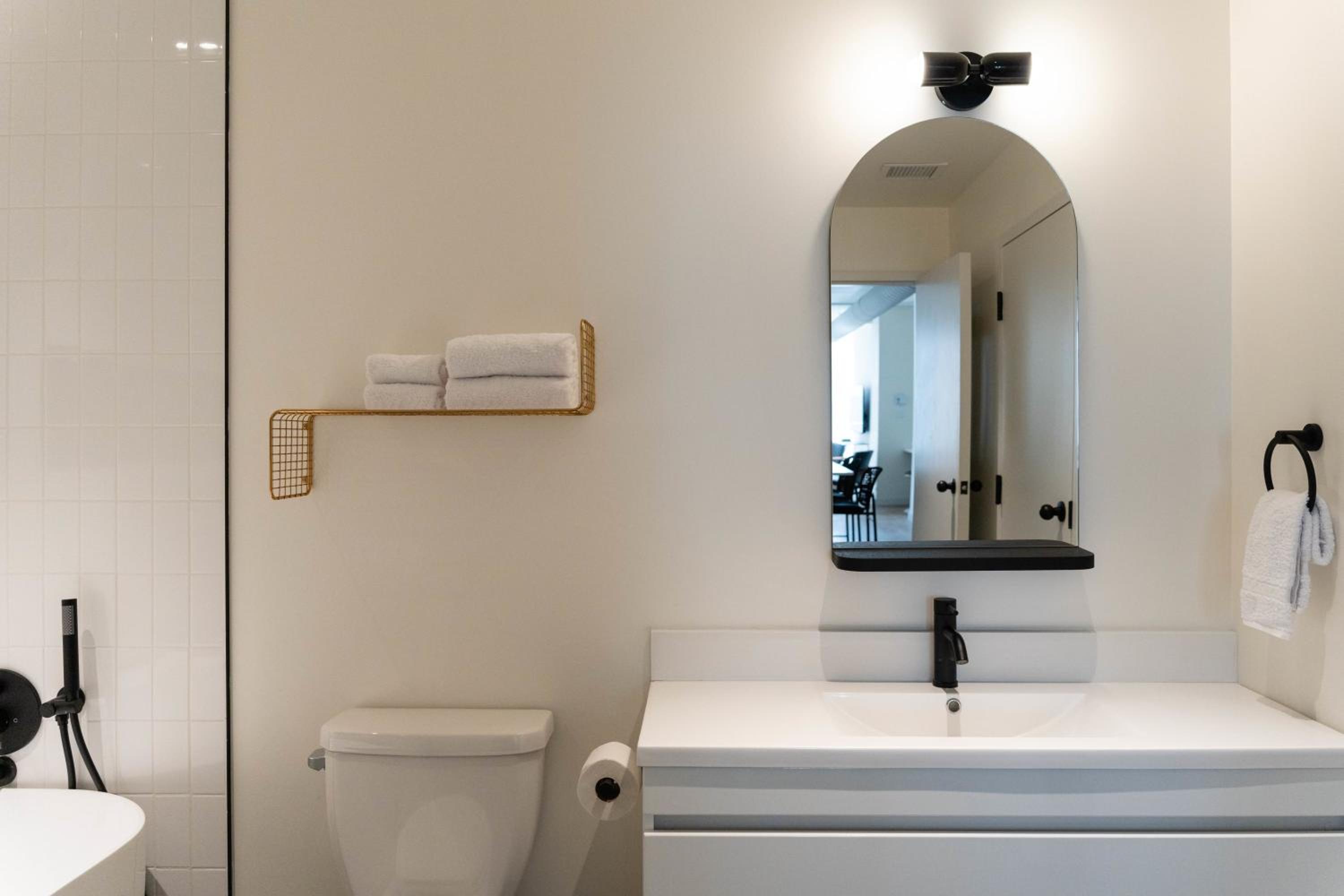 Maison Place Jacques-Cartier by Luxury In Transit