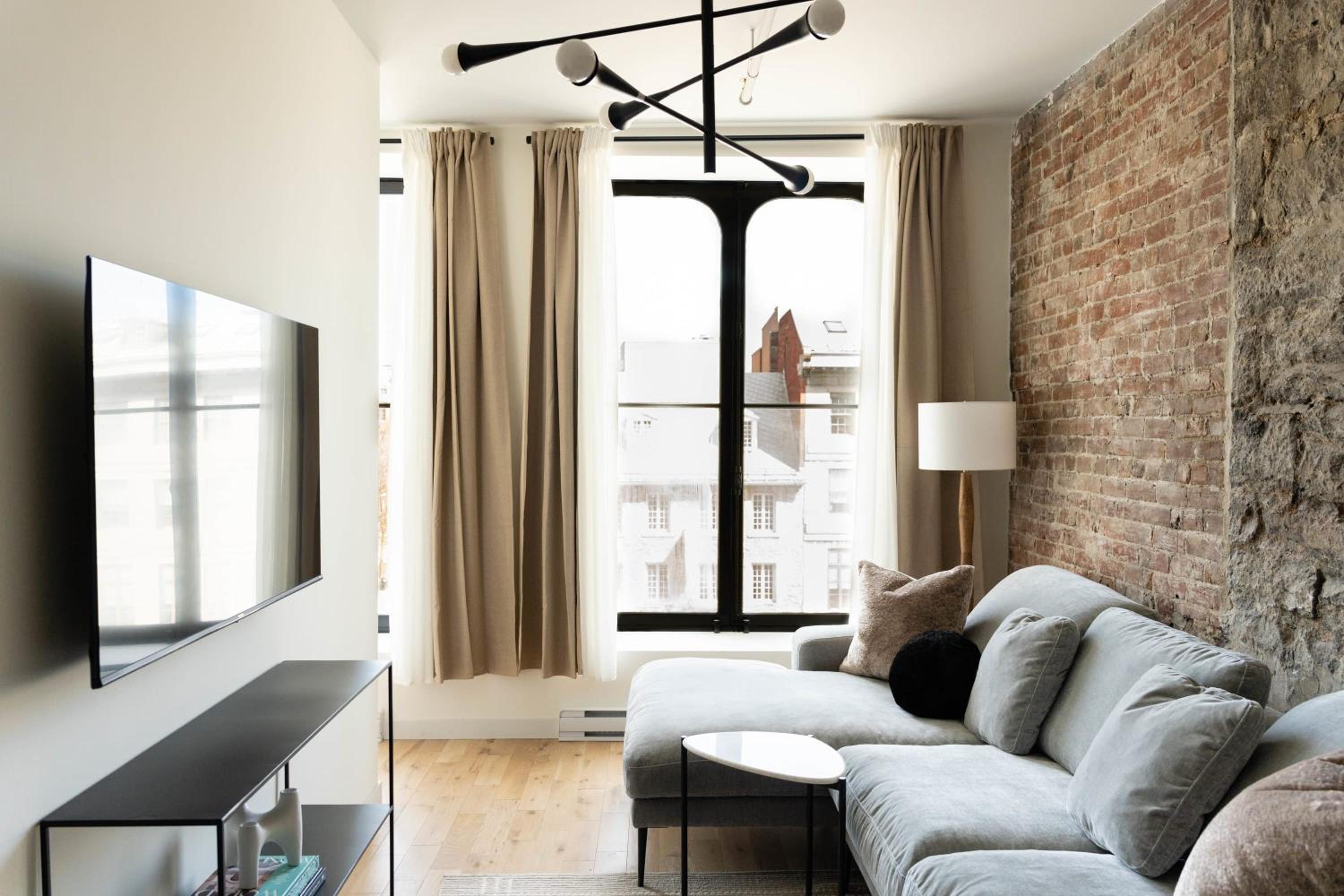 Maison Place Jacques-Cartier by Luxury In Transit