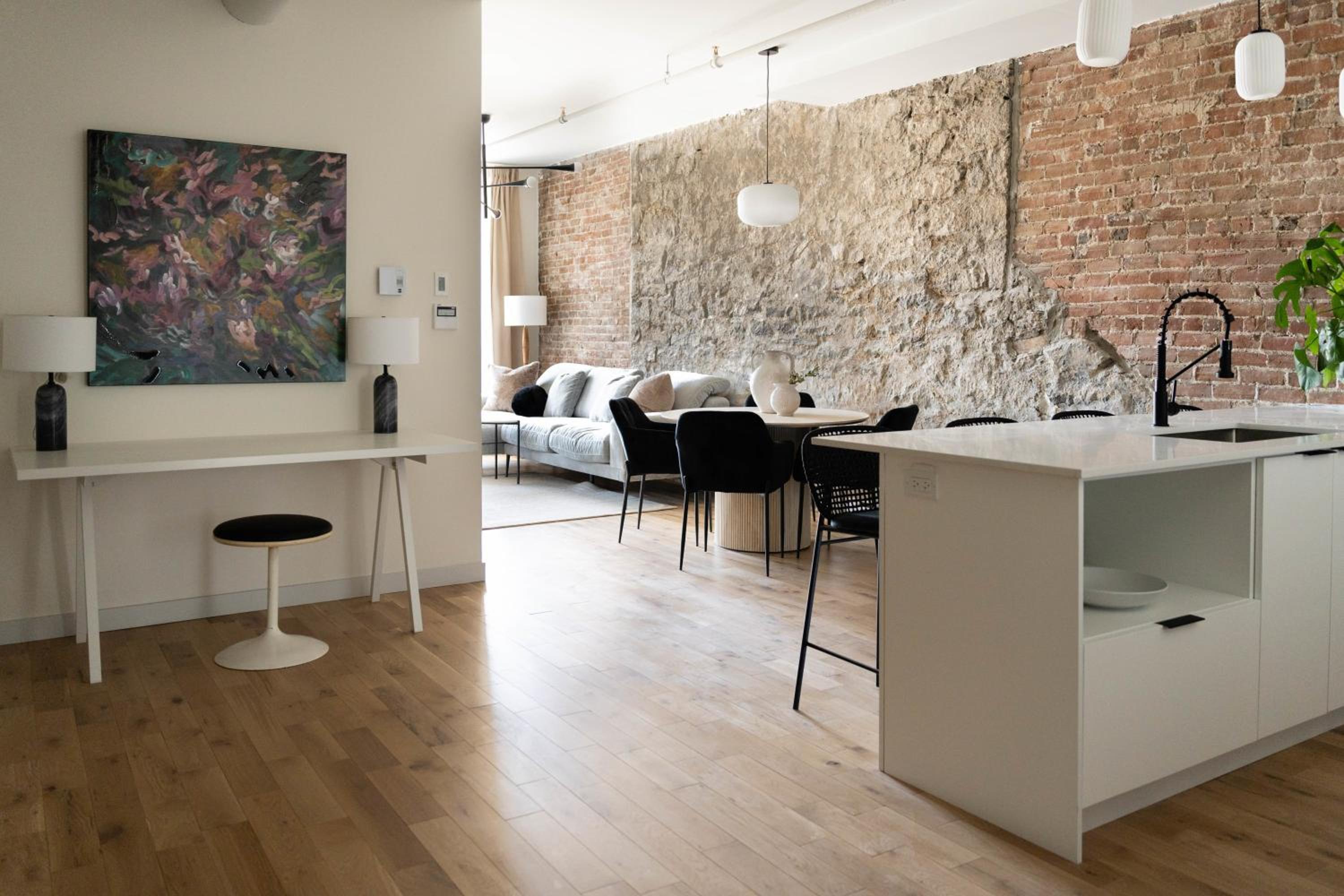 Maison Place Jacques-Cartier by Luxury In Transit