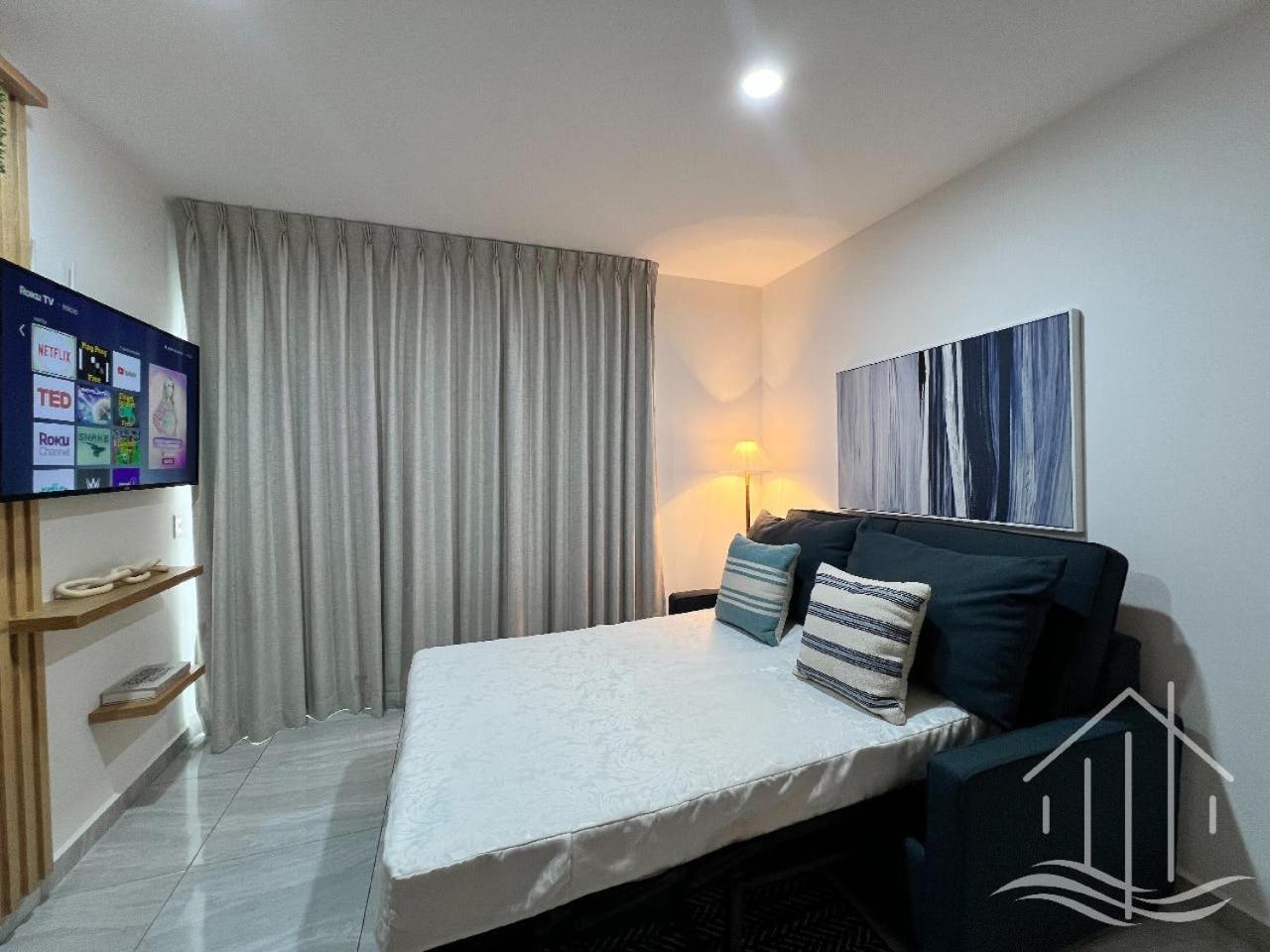 New-Promo-2 Queen Beds-Near Beach-Poolside-Sleep 6 view 2