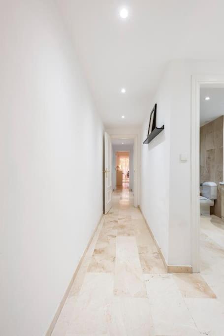 Apartamento en Marbella Guadalmina primera linea de campo de golf Los Cartujanos
