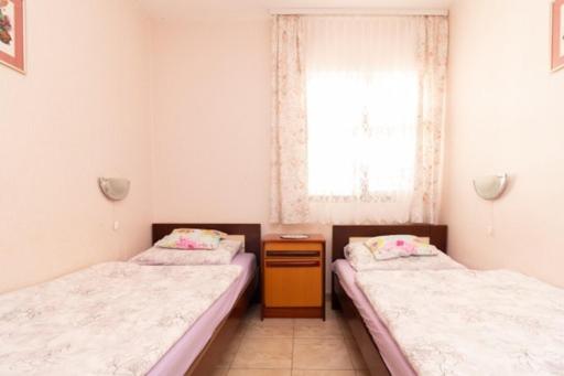Apartment Barby near the sandy beach - by TA Leut Agency view 4