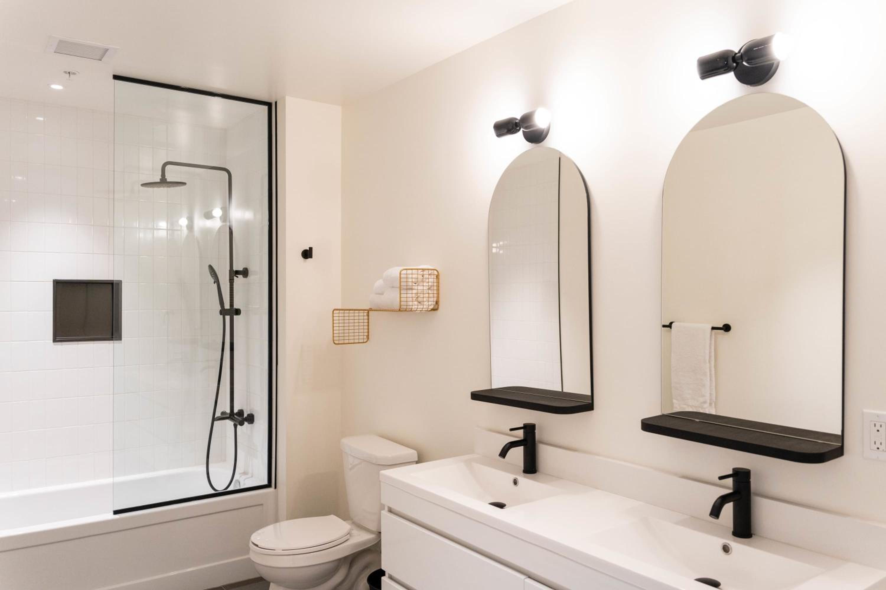 Maison Place Jacques-Cartier by Luxury In Transit