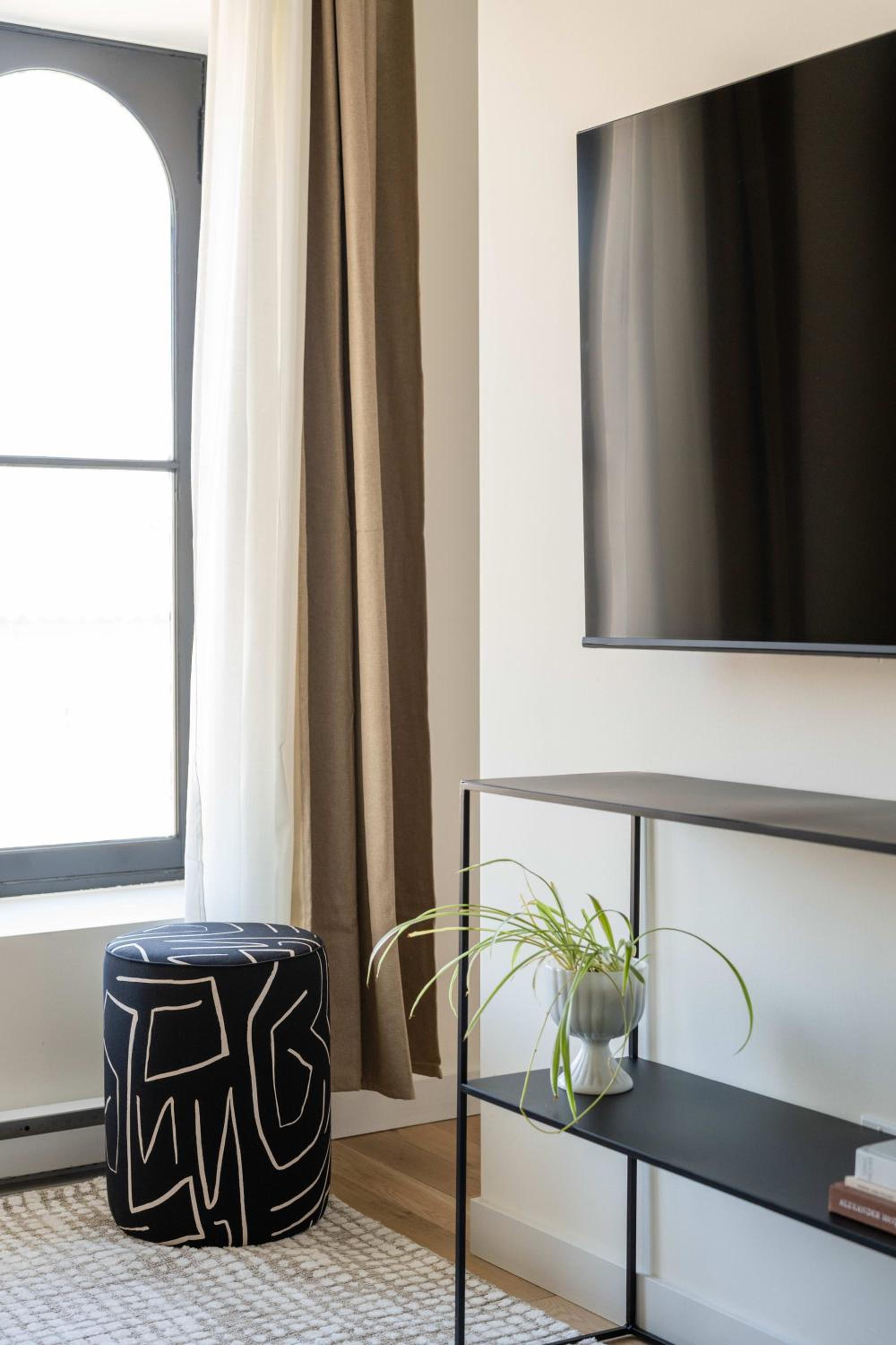 Maison Place Jacques-Cartier by Luxury In Transit