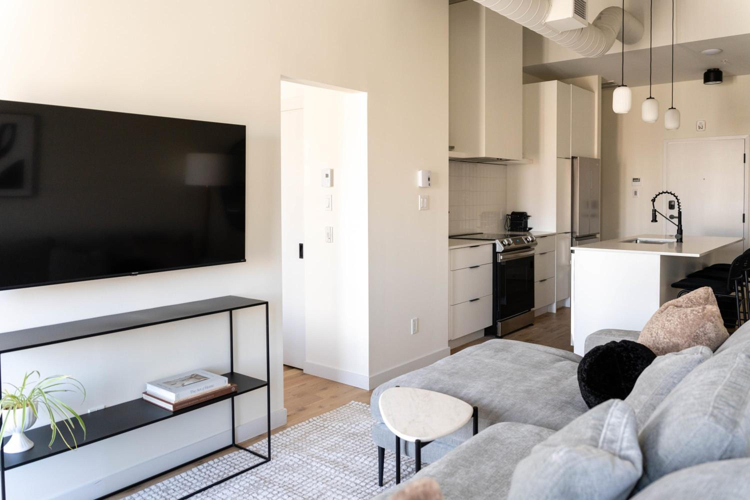 Maison Place Jacques-Cartier by Luxury In Transit
