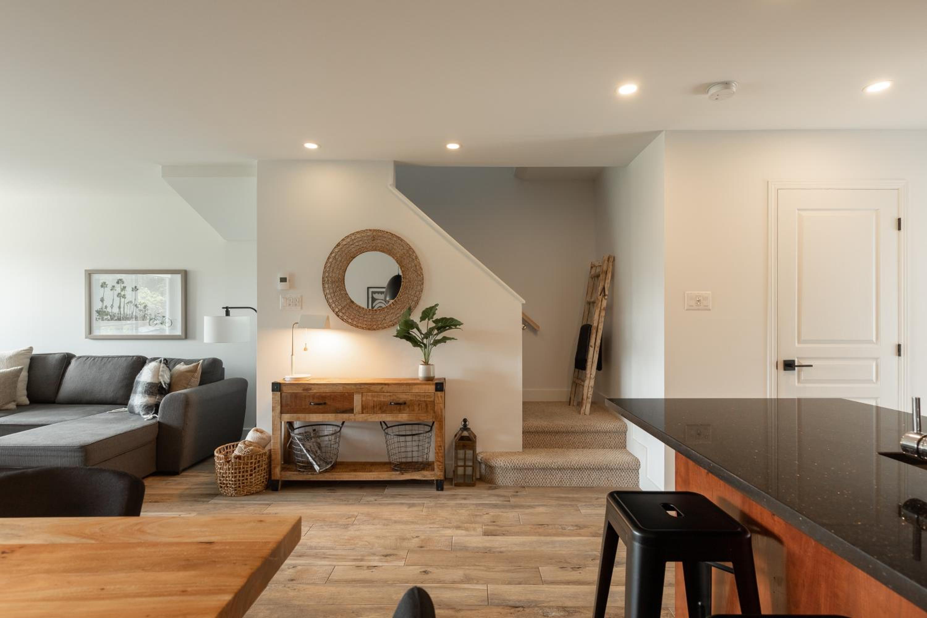 2-Level Home - Tremblant Mountain View - Fireplace