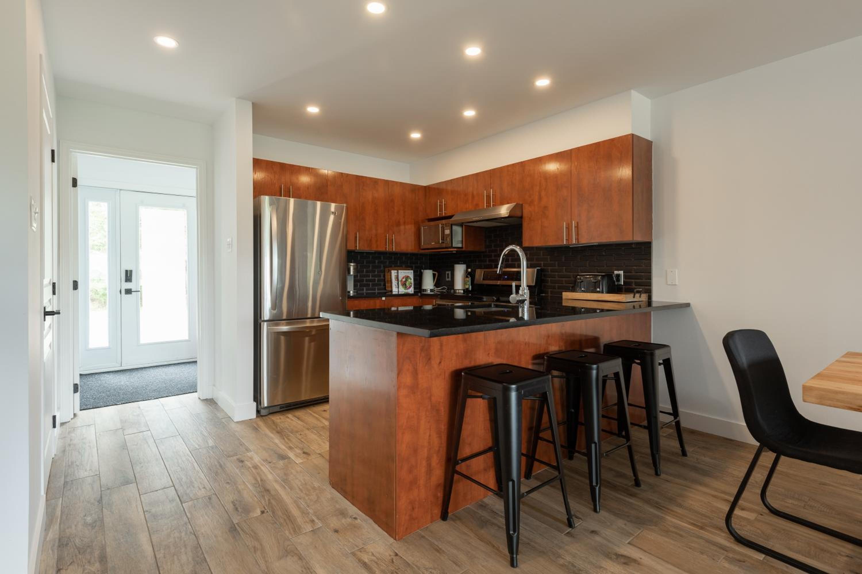 2-Level Home - Tremblant Mountain View - Fireplace