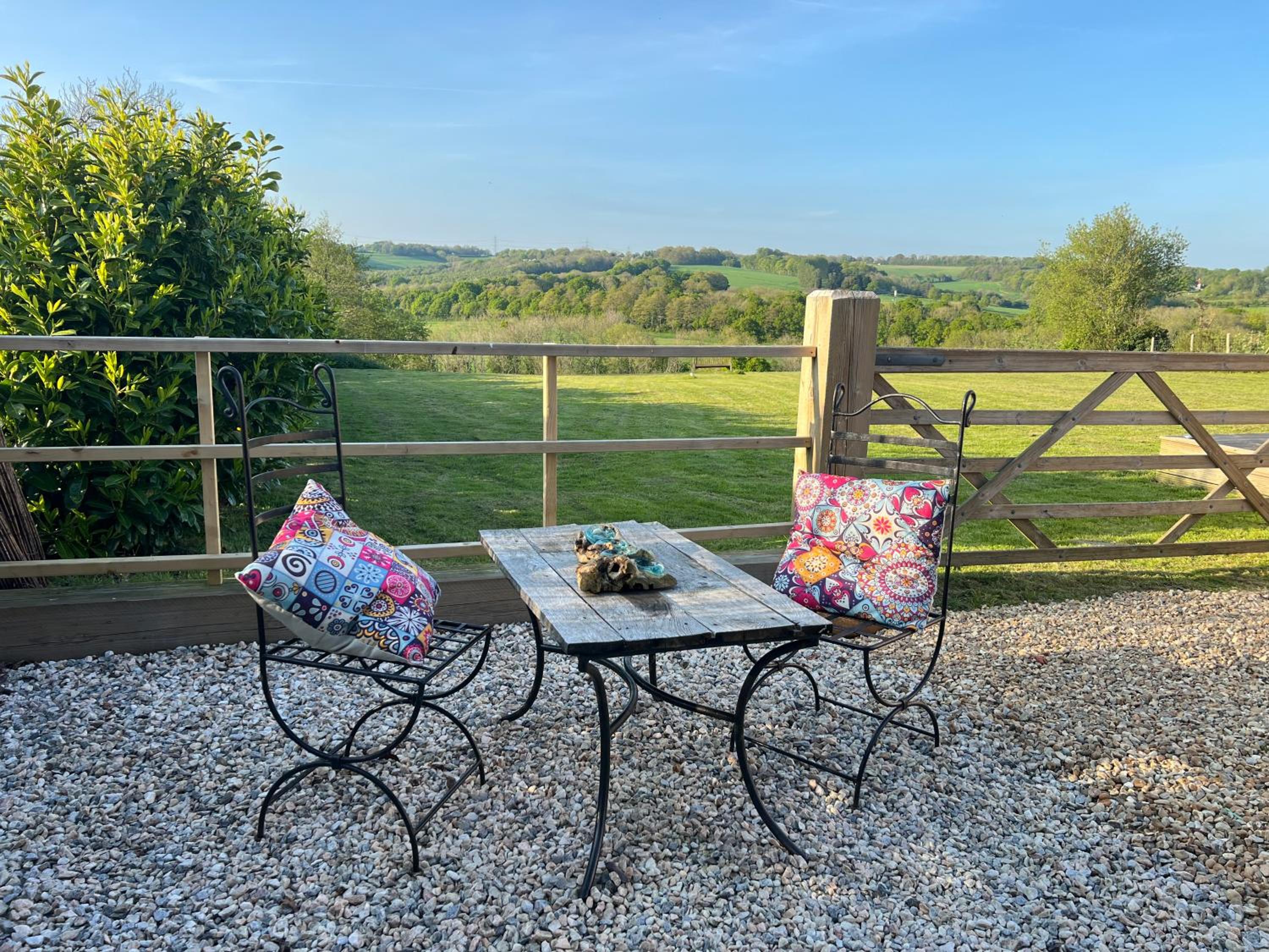 Quirky Barn Conversion Crowhurst Battle
