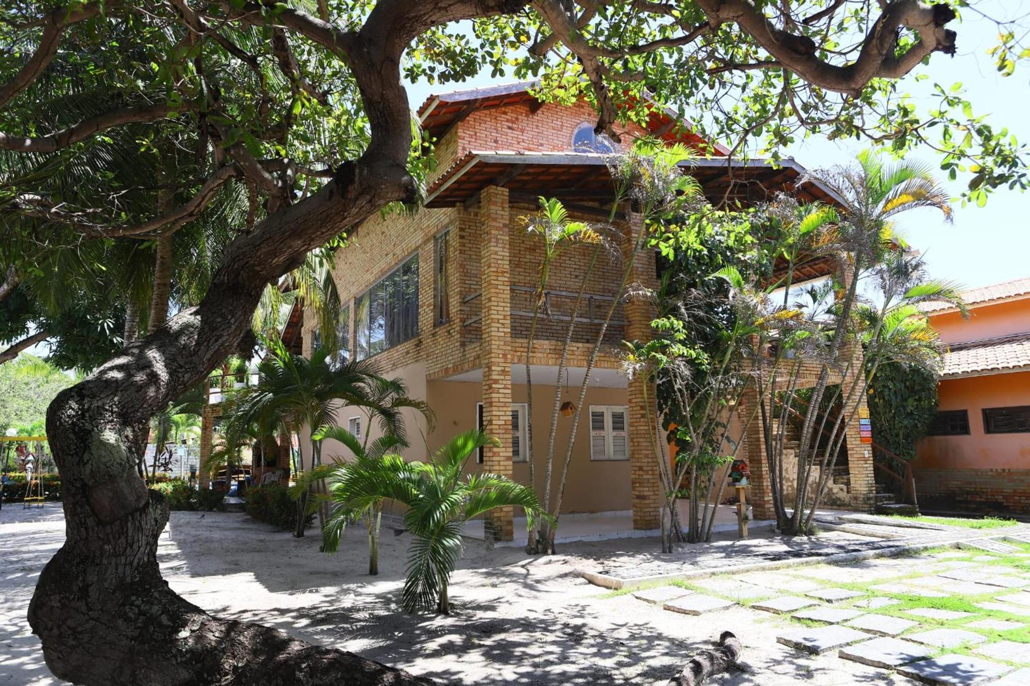 Loft Rústico com Vista Para a Piscina