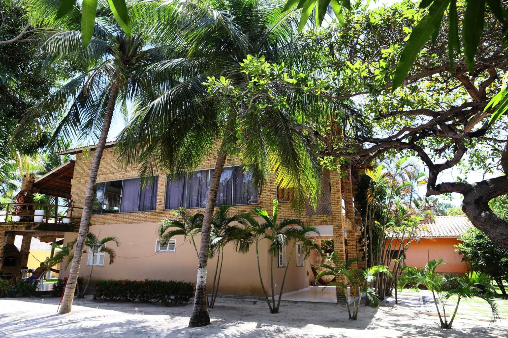 Loft Rústico com Vista Para a Piscina